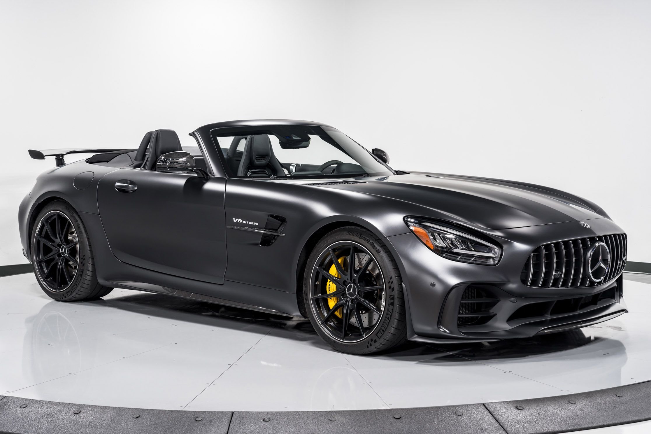 2020 Mercedes-Benz AMG GT R Roadster 40