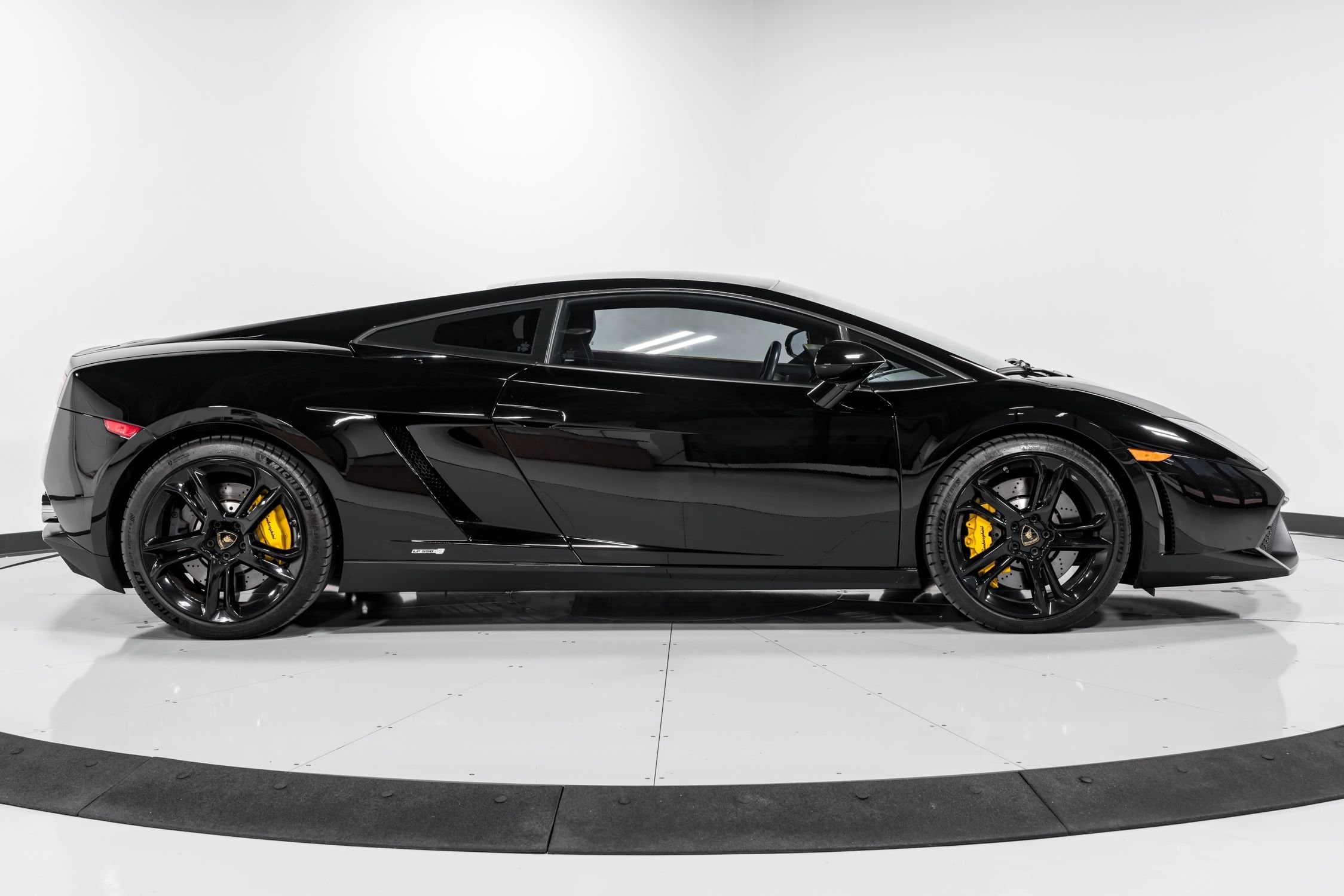 2012 Lamborghini Gallardo LP550-2  2