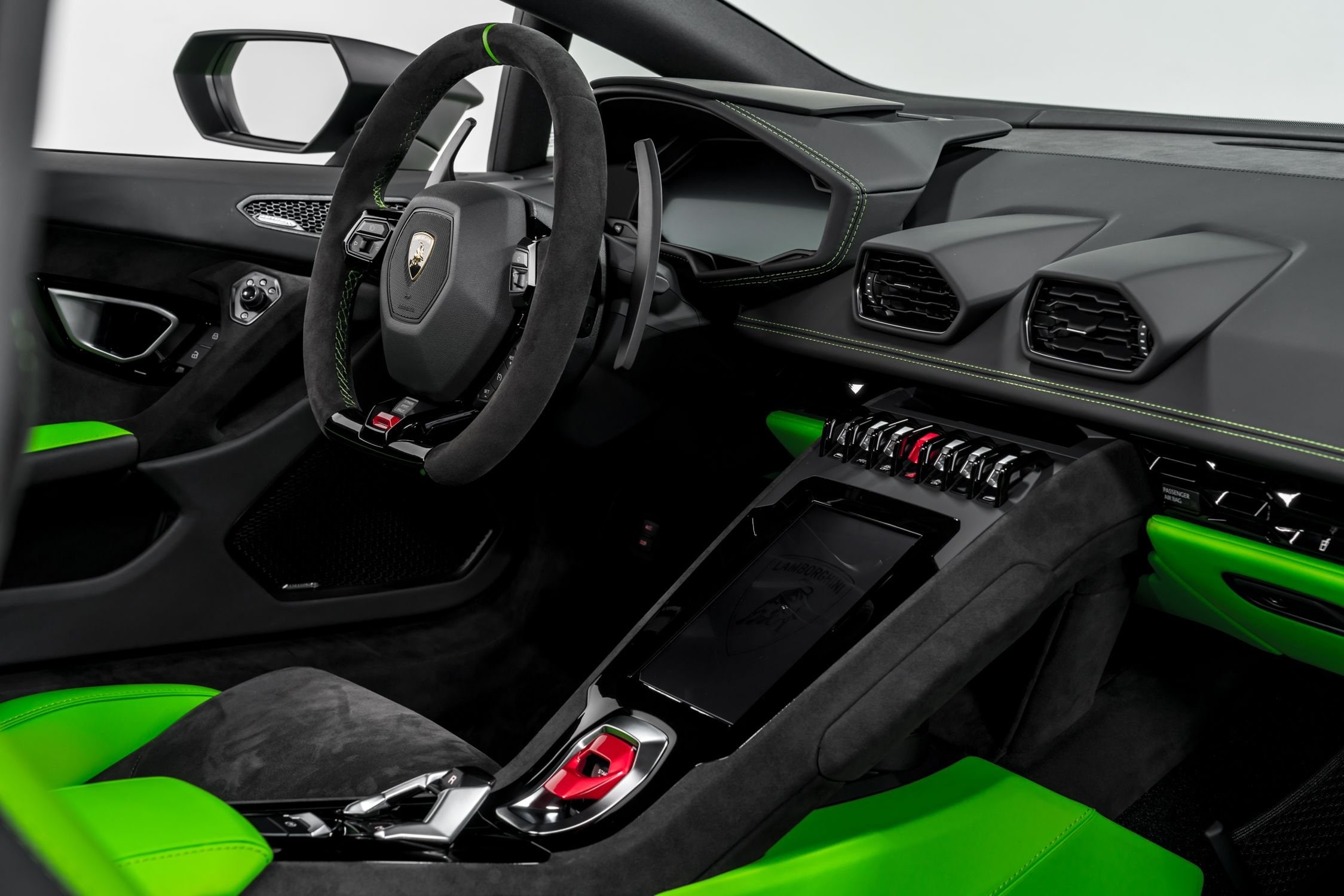 2024 Lamborghini Huracan Sterrato  31