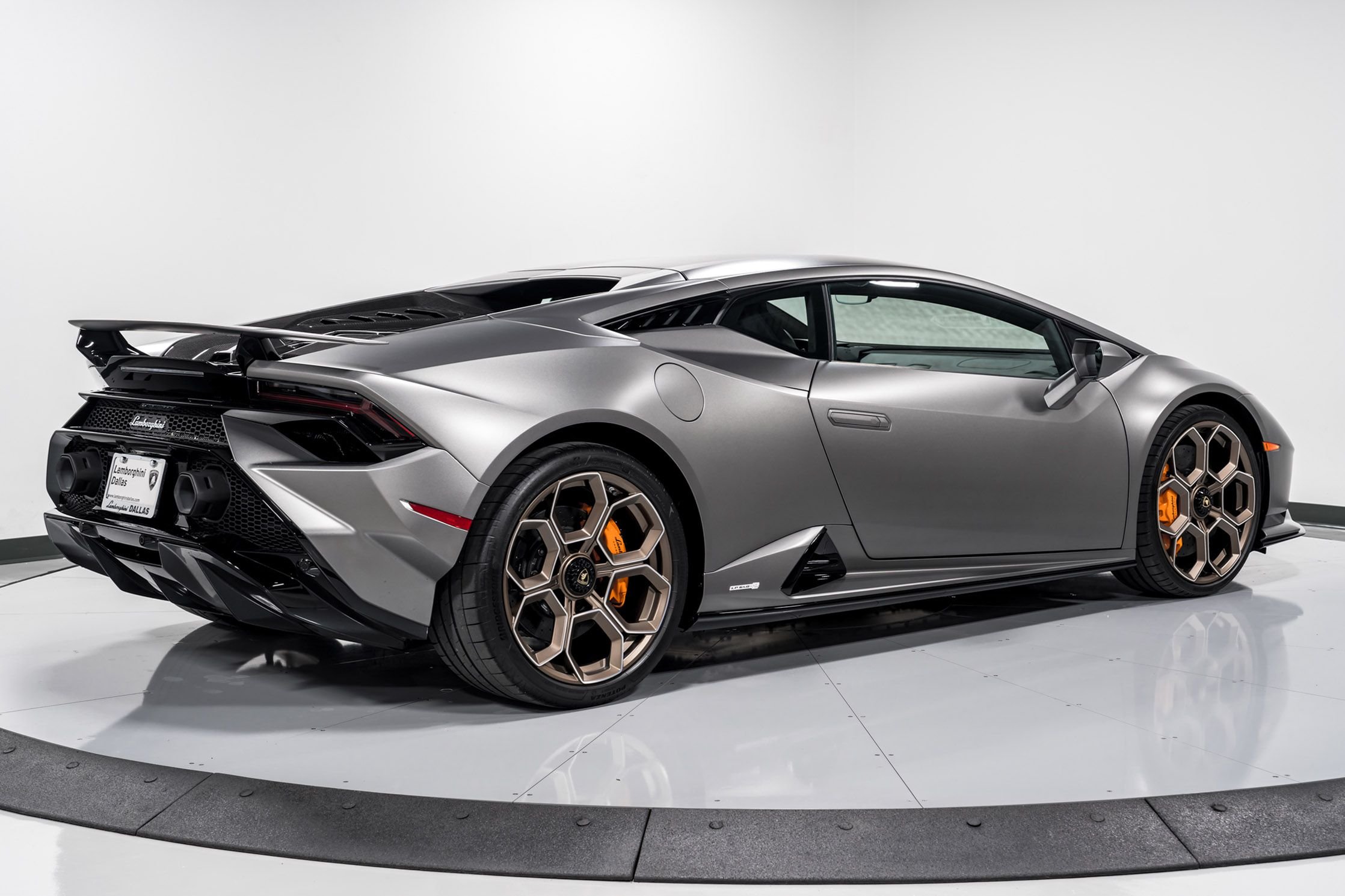 2024 Lamborghini Huracan Tecnica  3