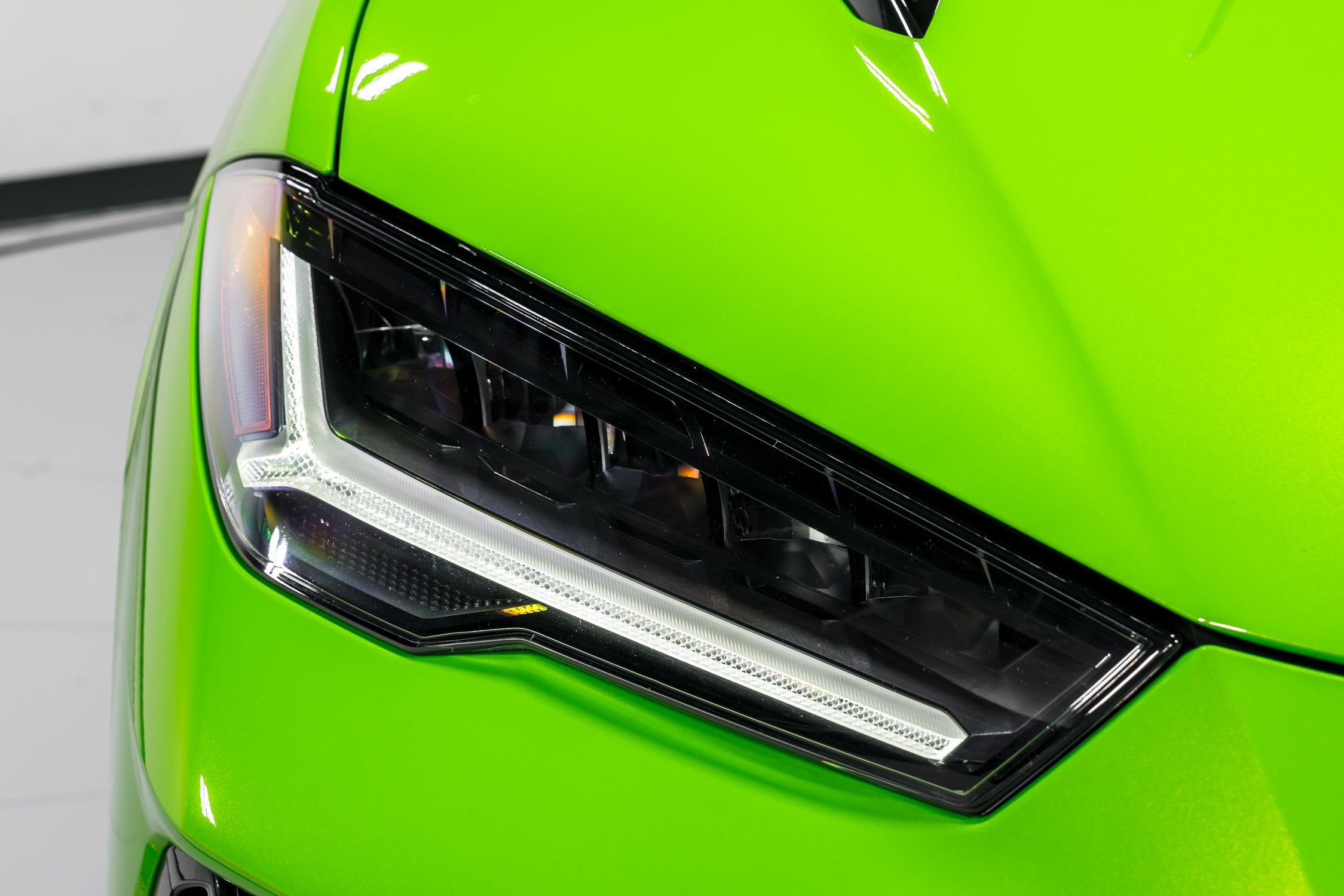 2023 Lamborghini Urus S  48