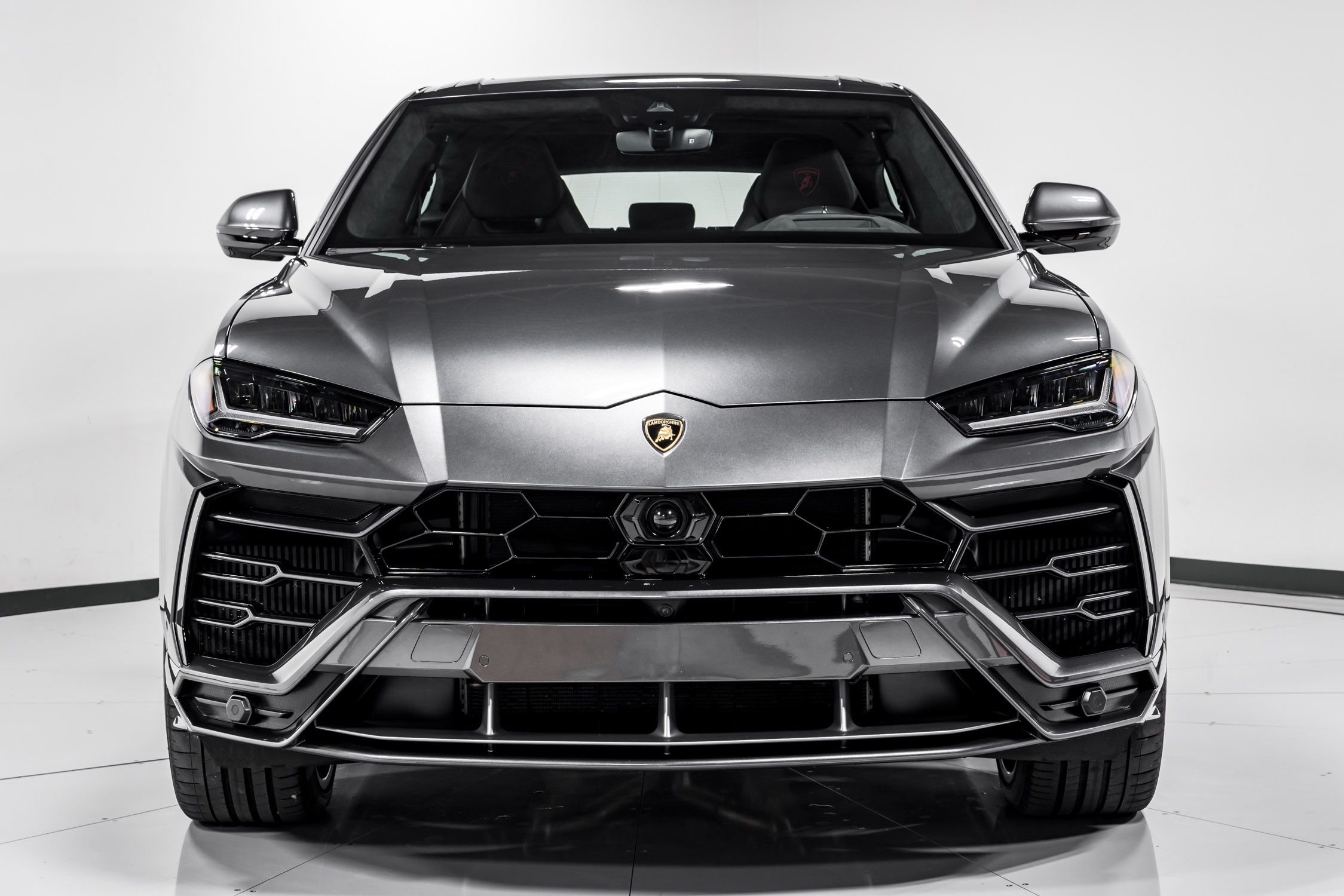 2020 Lamborghini Urus  8