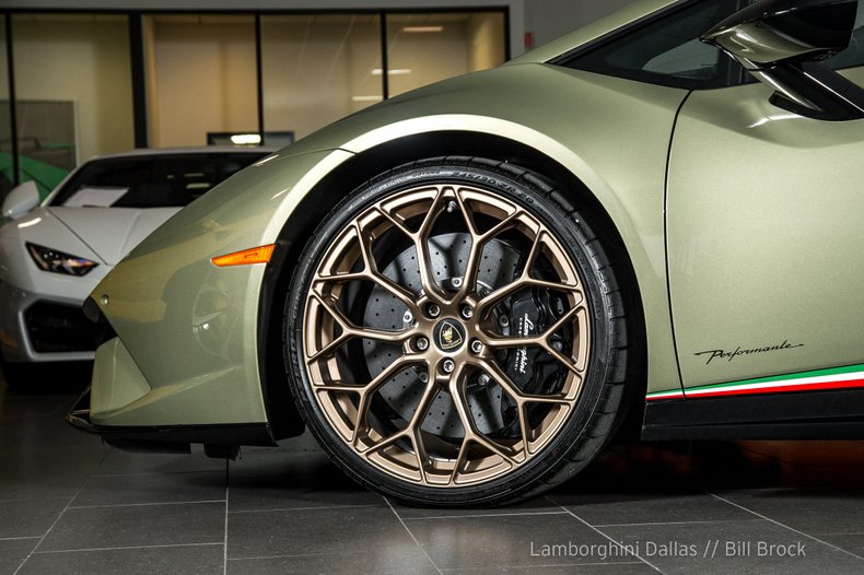 Used 2018 Lamborghini Huracan Performante For Sale at