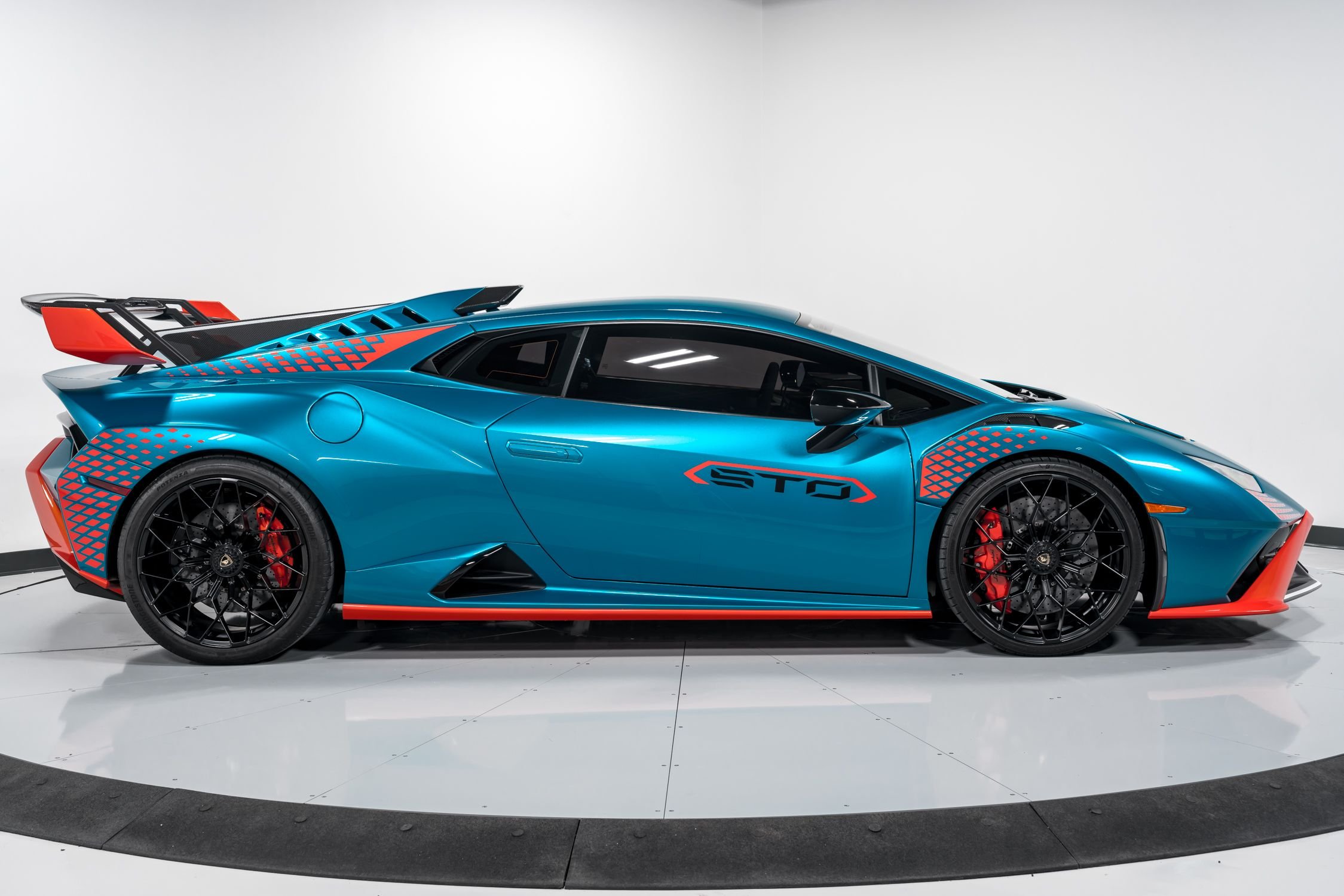 Used 2022 Lamborghini Huracan STO For Sale at BOARDWALK AUTO GROUP 