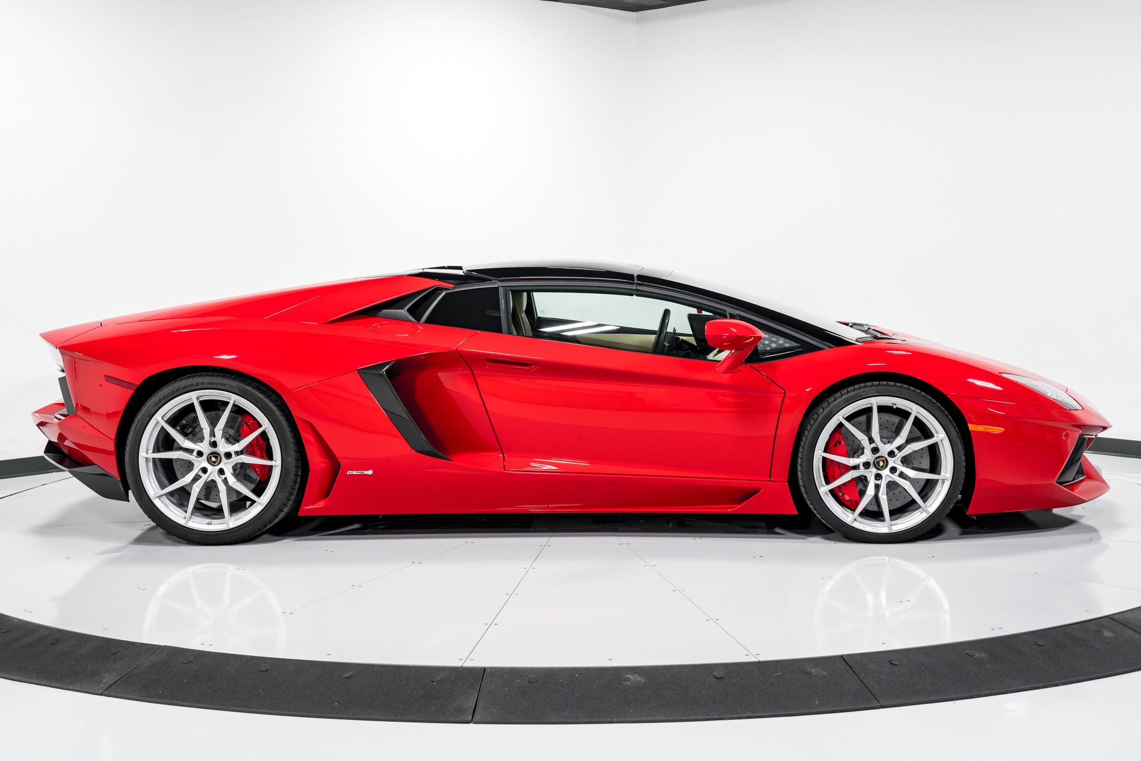Lamborghini - YUA thuggerthugger1 linked with @WestCoastCustoms to build a