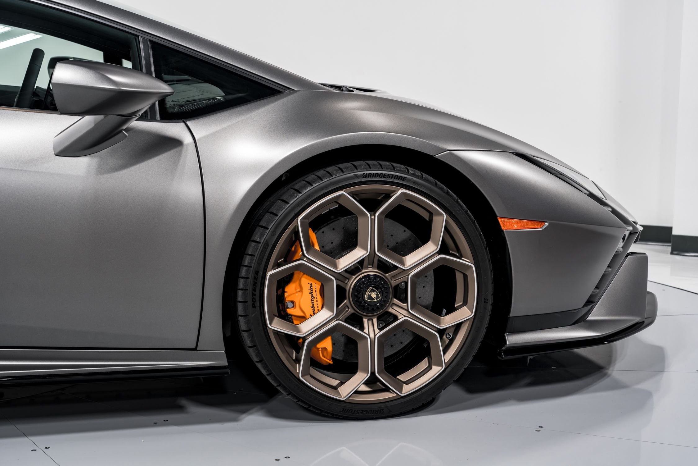 2024 Lamborghini Huracan Tecnica  44