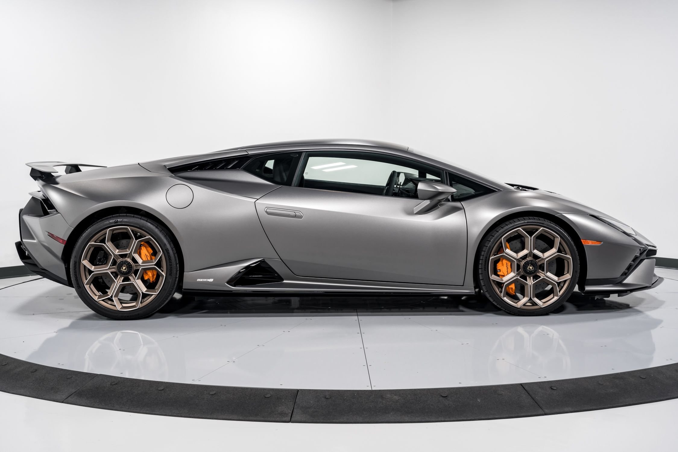 2024 Lamborghini Huracan Tecnica  2