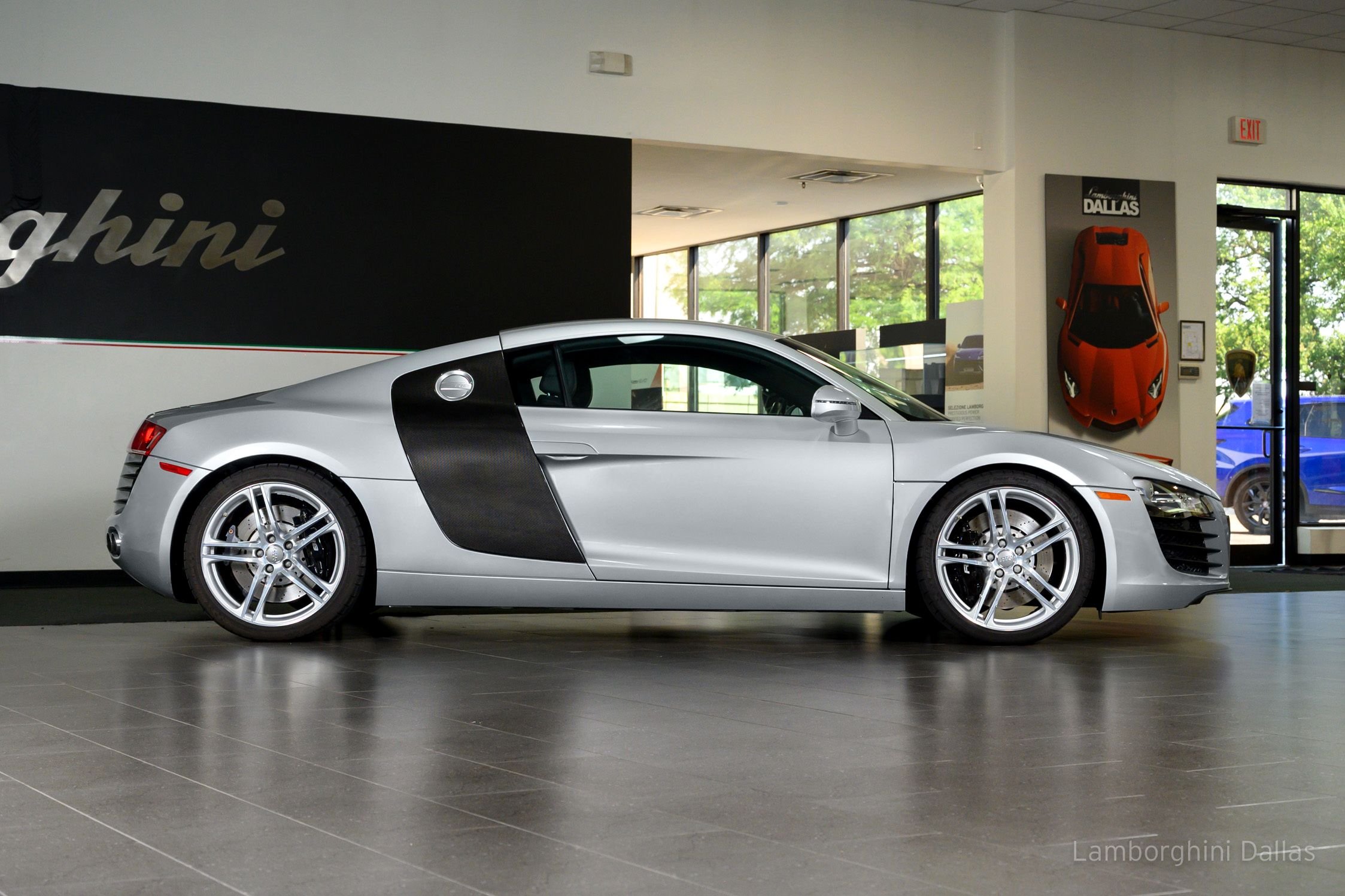 R8/18 KengFai 1:18 Audi R8 Coupe yea2021 white VAKF-0357 (VAKF0357