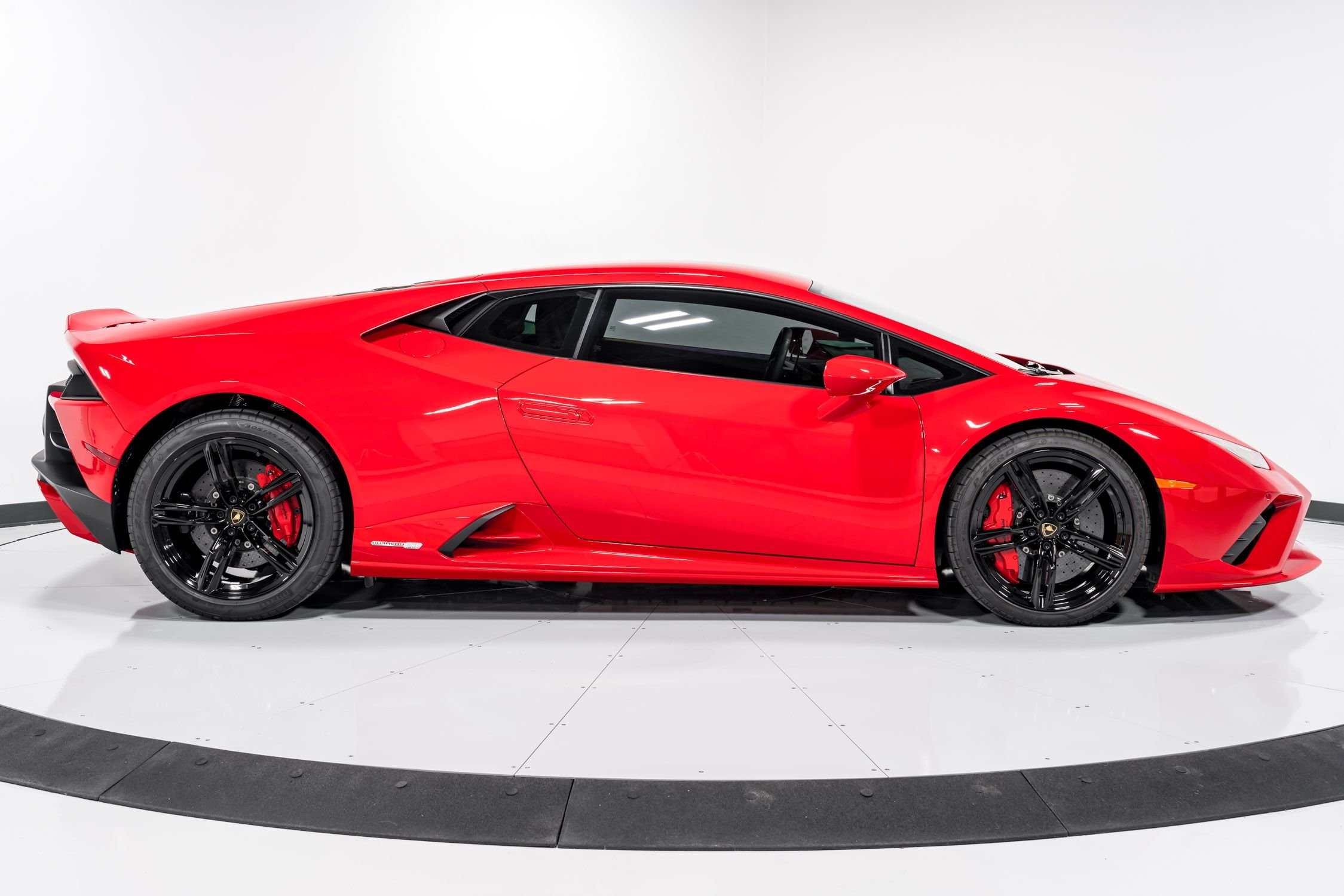 Used 2021 Lamborghini Huracan EVO Coupe RWD For Sale at 