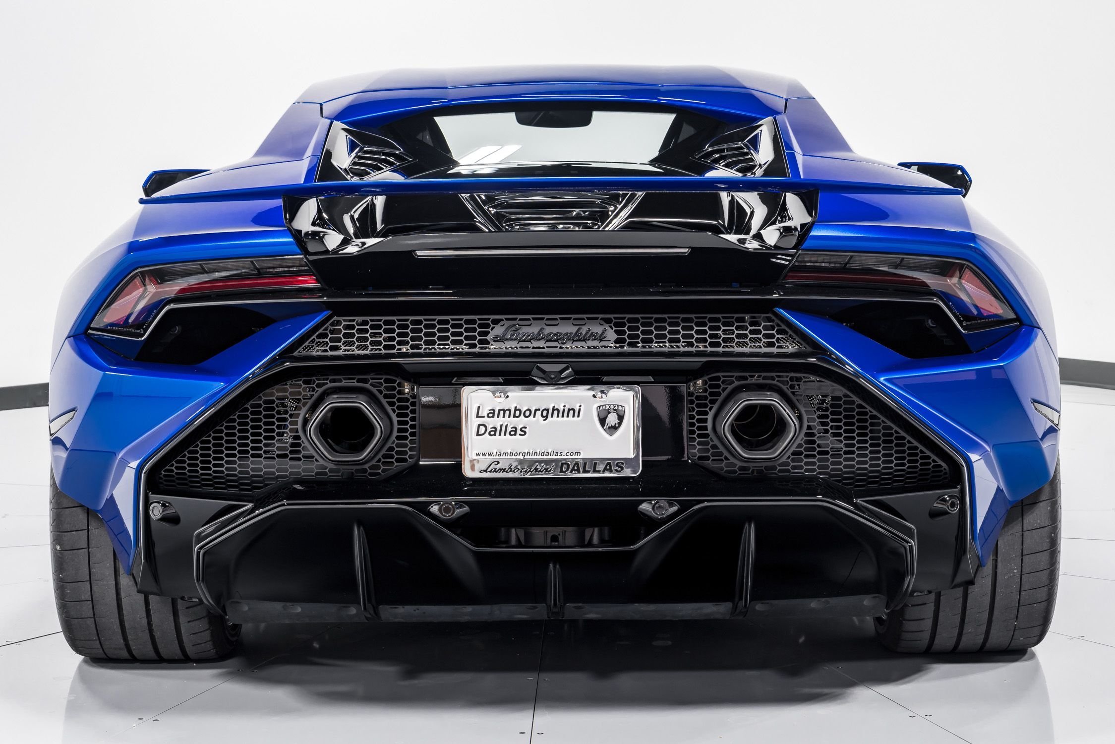 2023 Lamborghini Huracan Tecnica  4