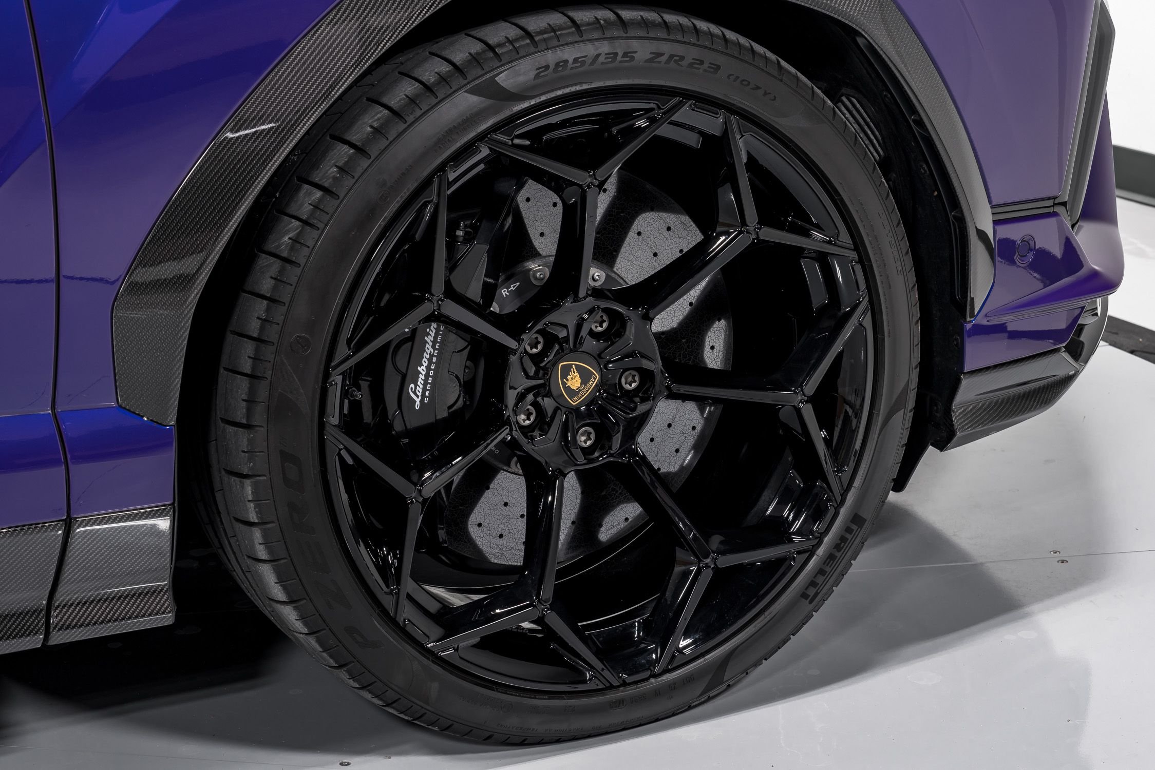 2023 Lamborghini Urus Performante  54