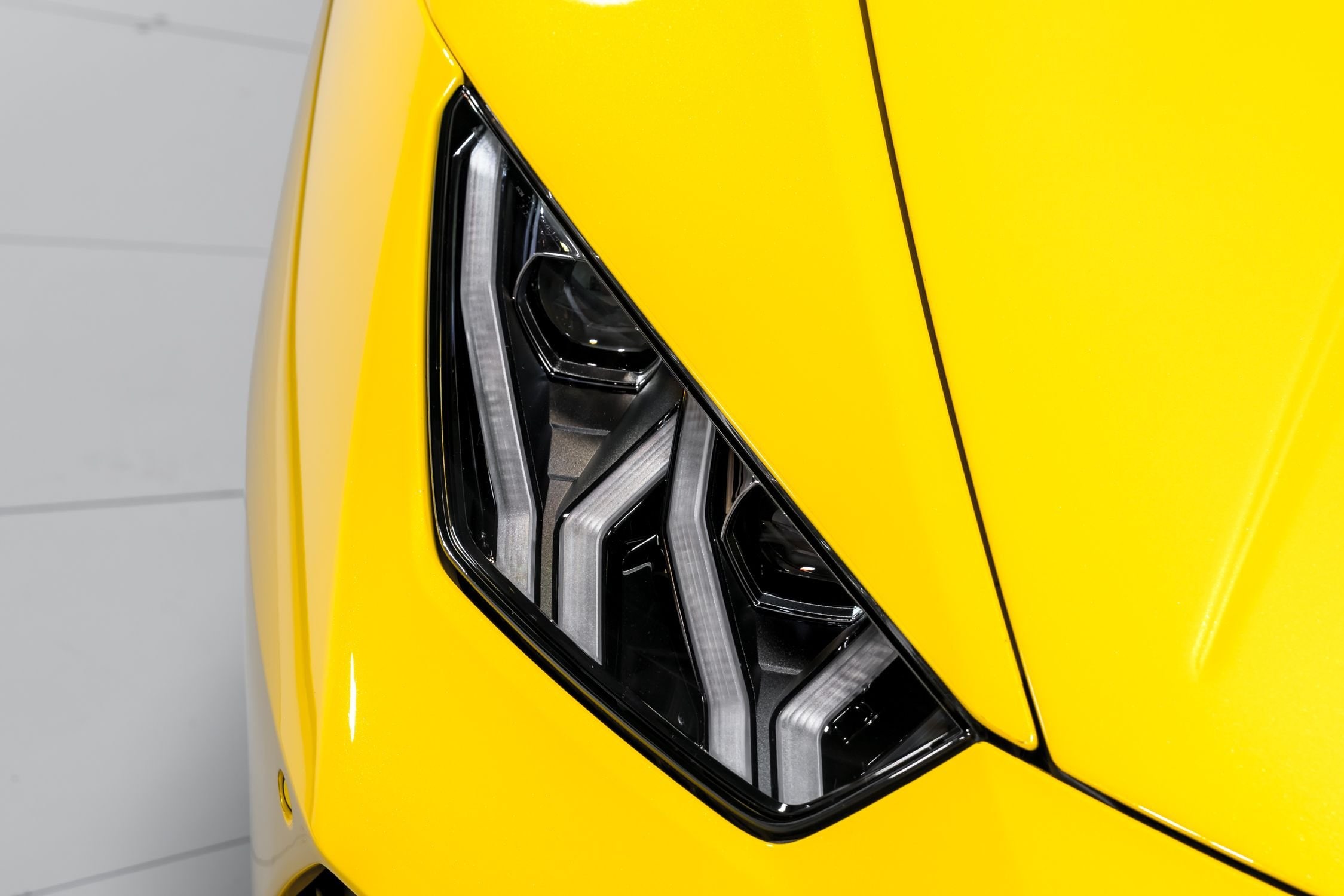 2021 Lamborghini Huracan EVO Coupe RWD  42