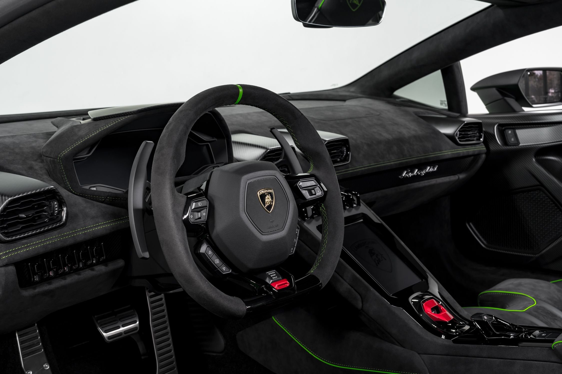 2023 Lamborghini Huracan Sterrato  12