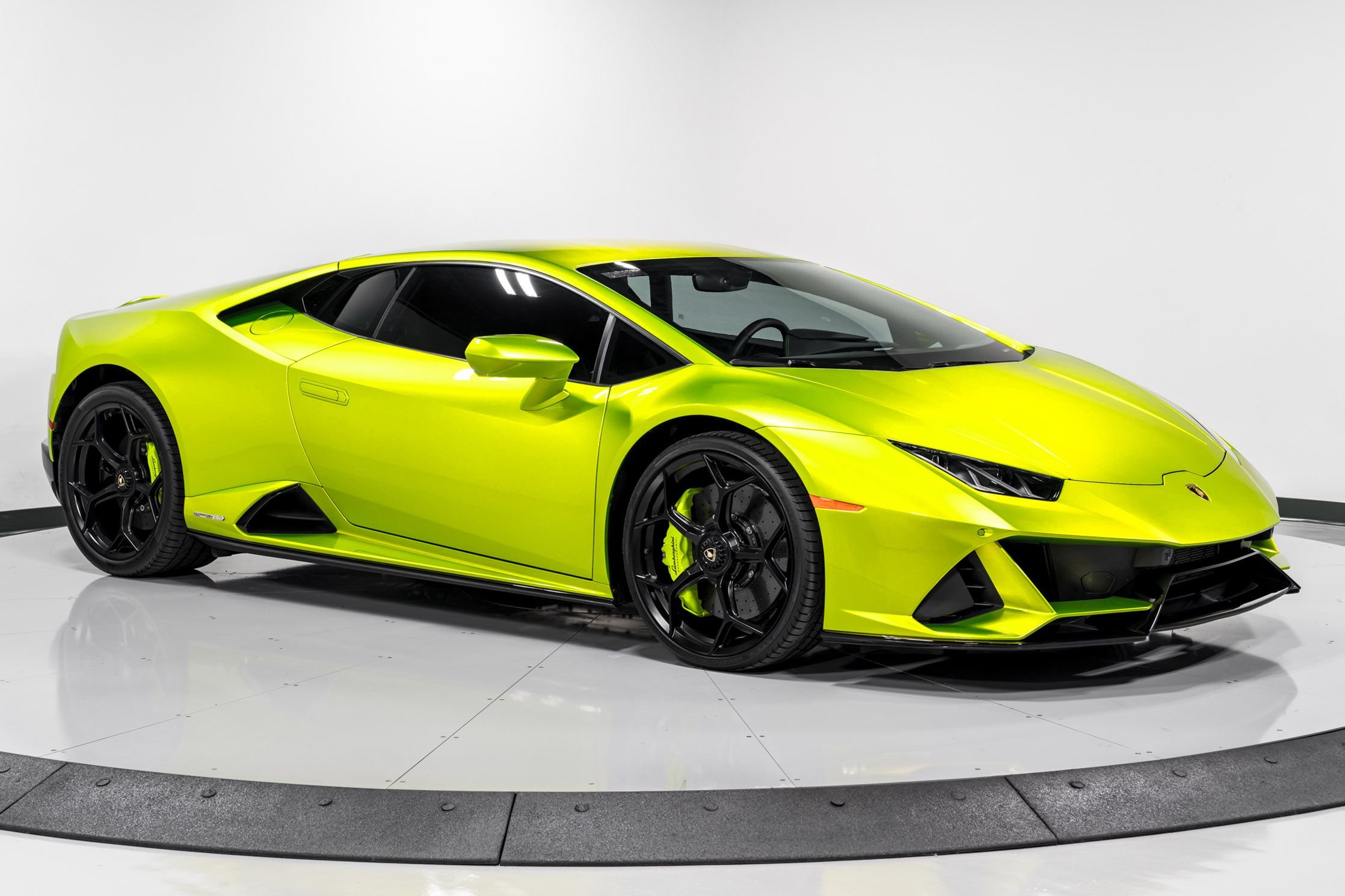 2023 Lamborghini Huracan EVO Coupe AWD Certified 38