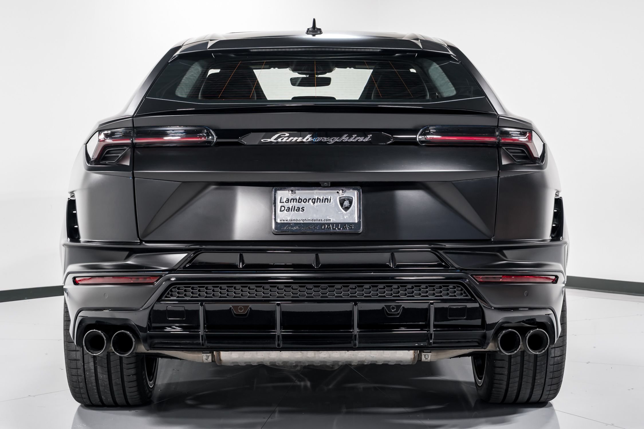 2024 Lamborghini Urus S photo 4