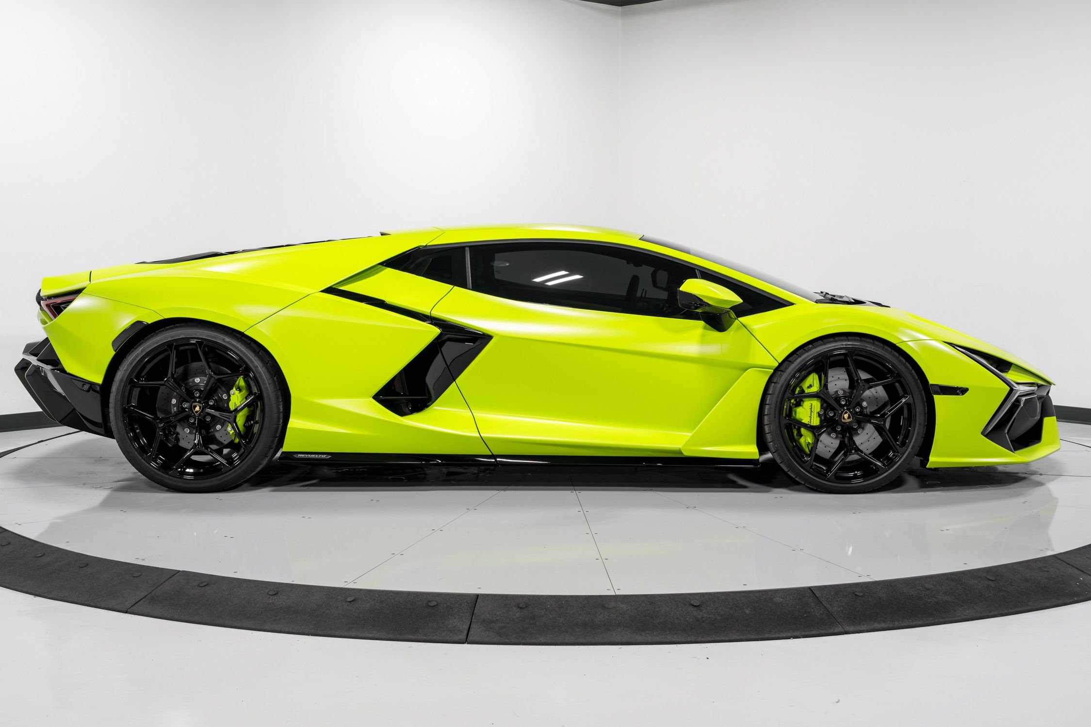 Used 2024 Lamborghini Revuelto Base with VIN ZHWUC1ZM3RLA01377 for sale in Richardson, TX
