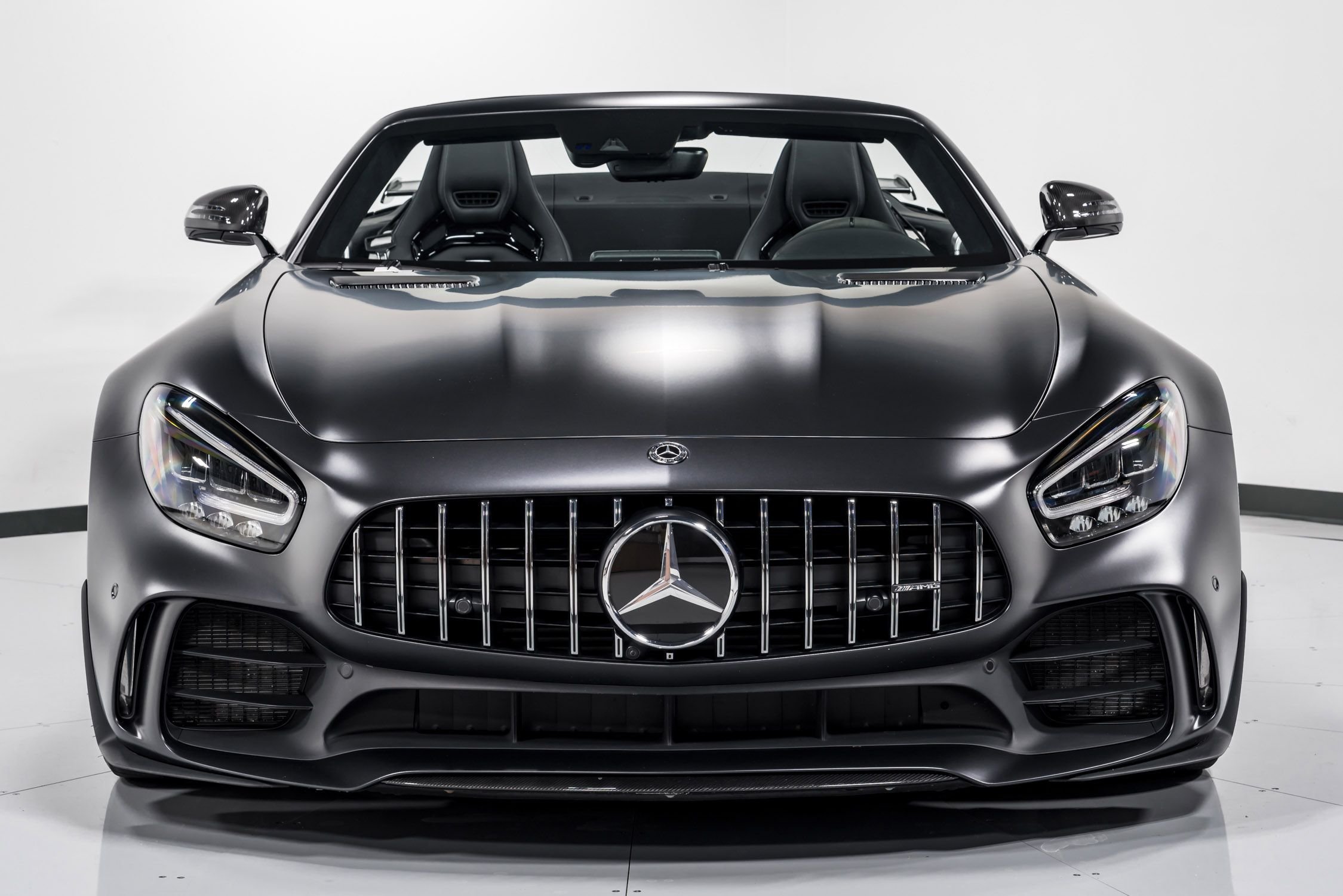 2020 Mercedes-Benz AMG GT R Roadster 8