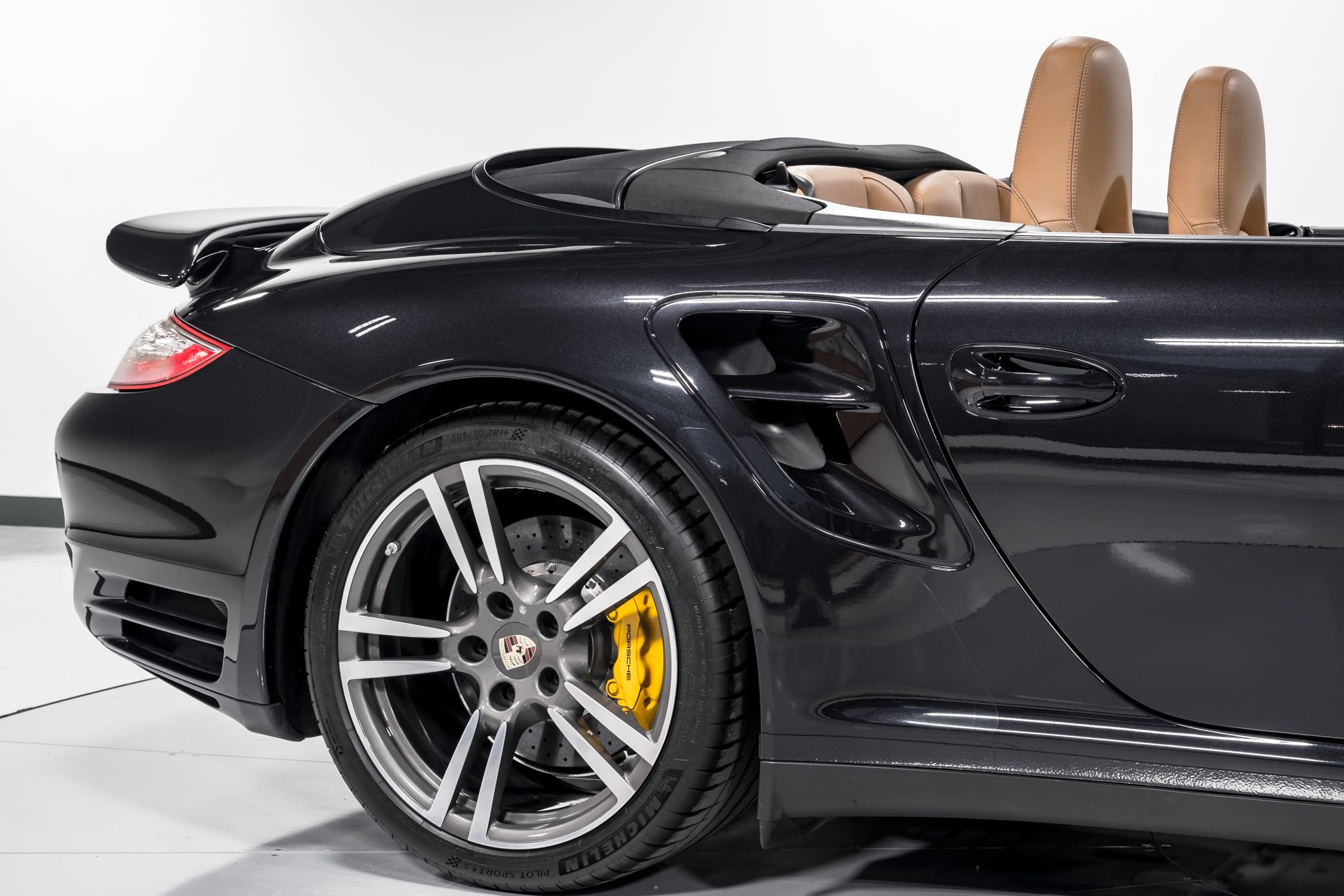 2013 Porsche 911 Turbo S Cabriolet 54