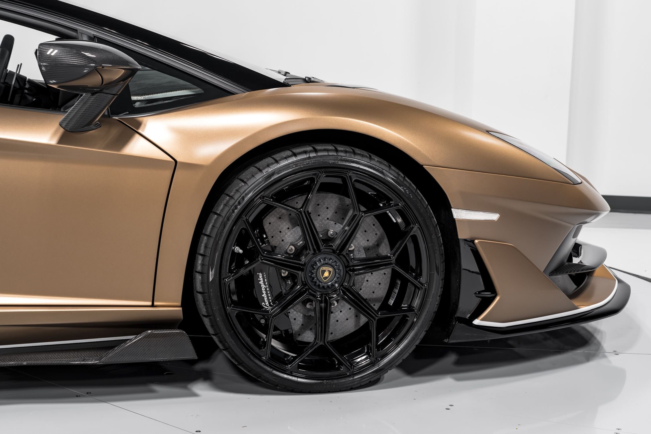 2020 Lamborghini Aventador SVJ Roadster  53