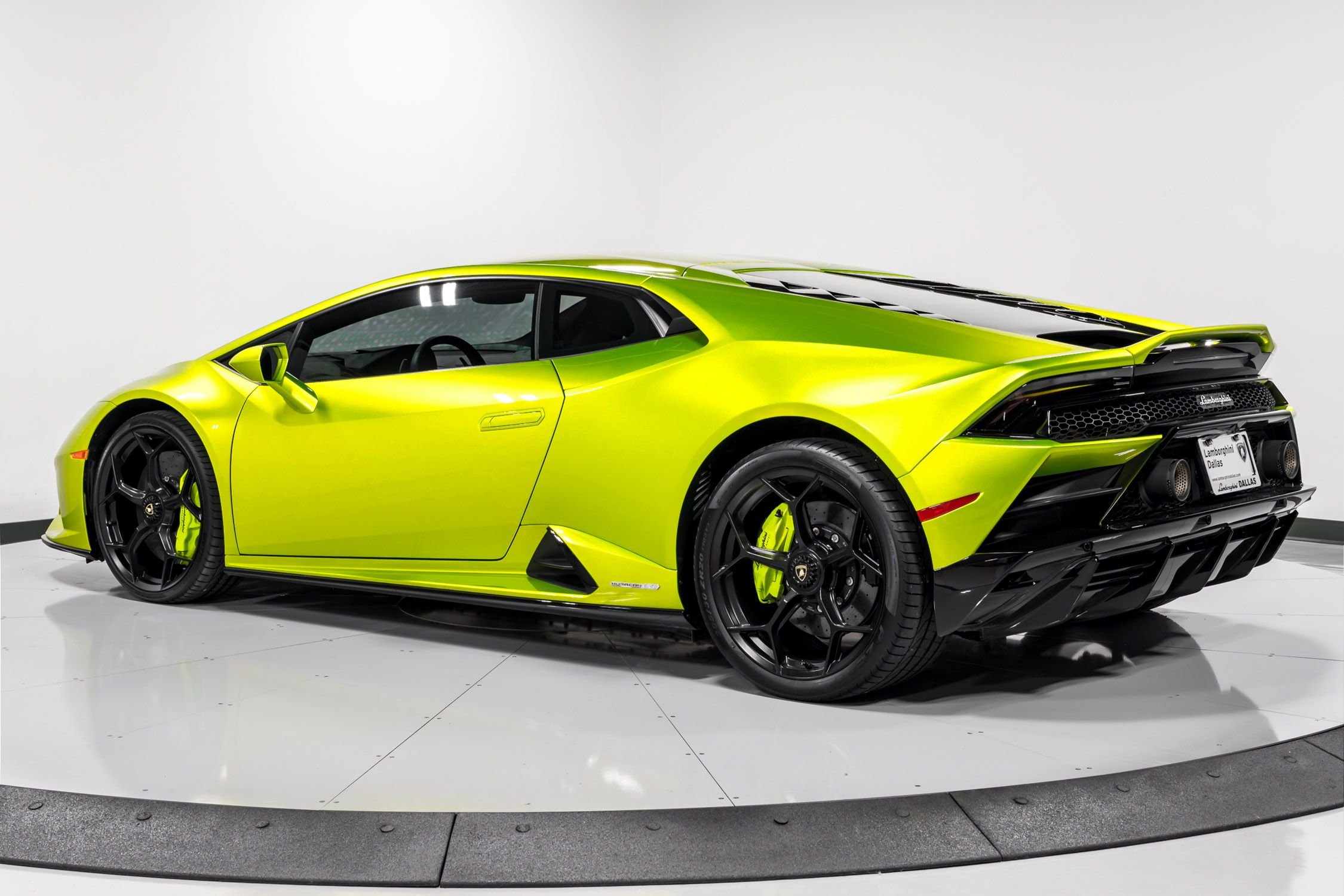 2023 Lamborghini Huracan EVO Coupe AWD Certified 5