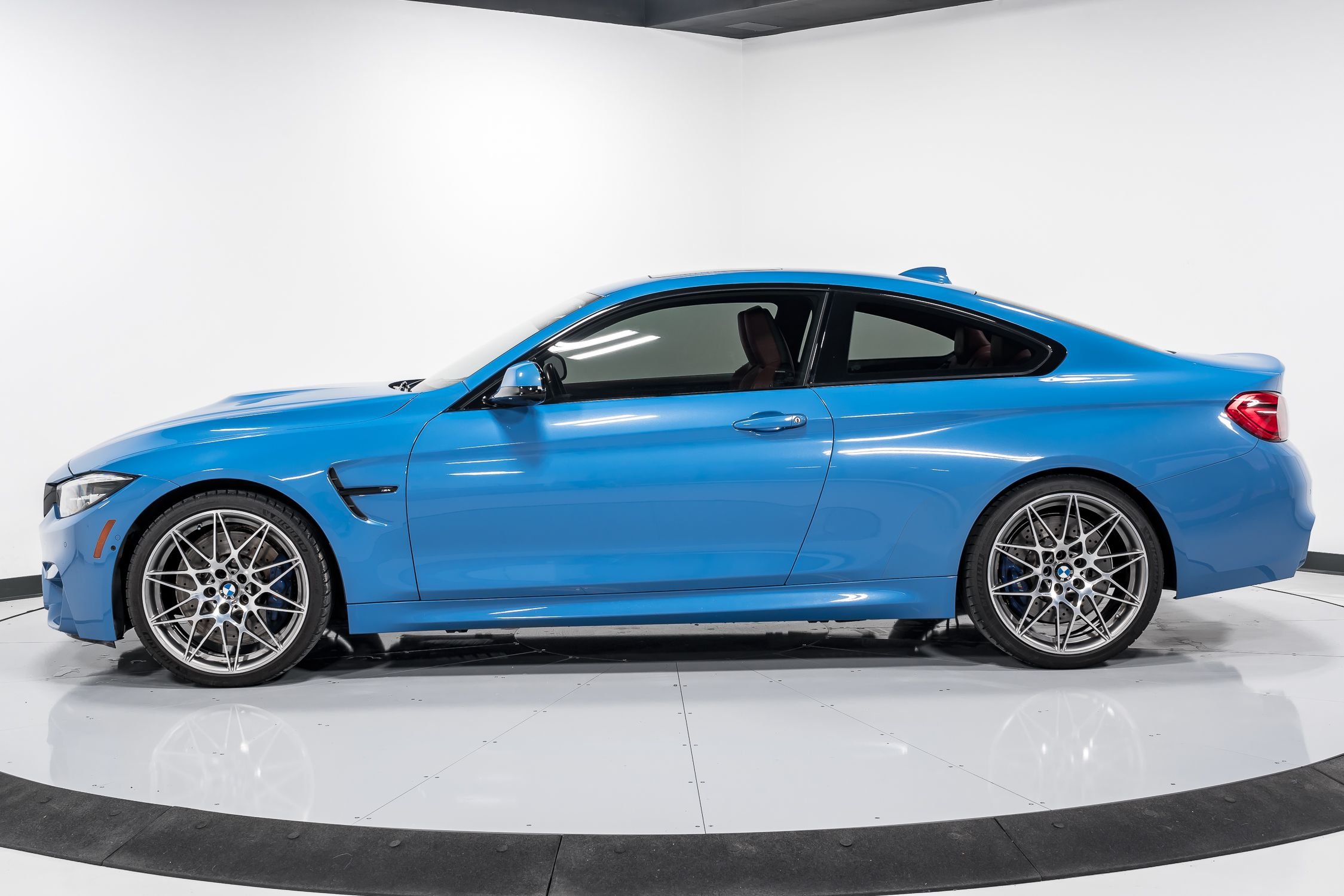 2019 BMW M4 Competition 6MT 7