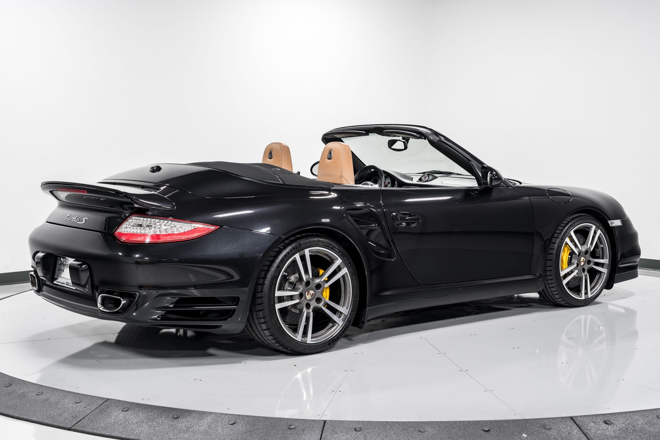 2013 Porsche 911 Turbo S Cabriolet 3