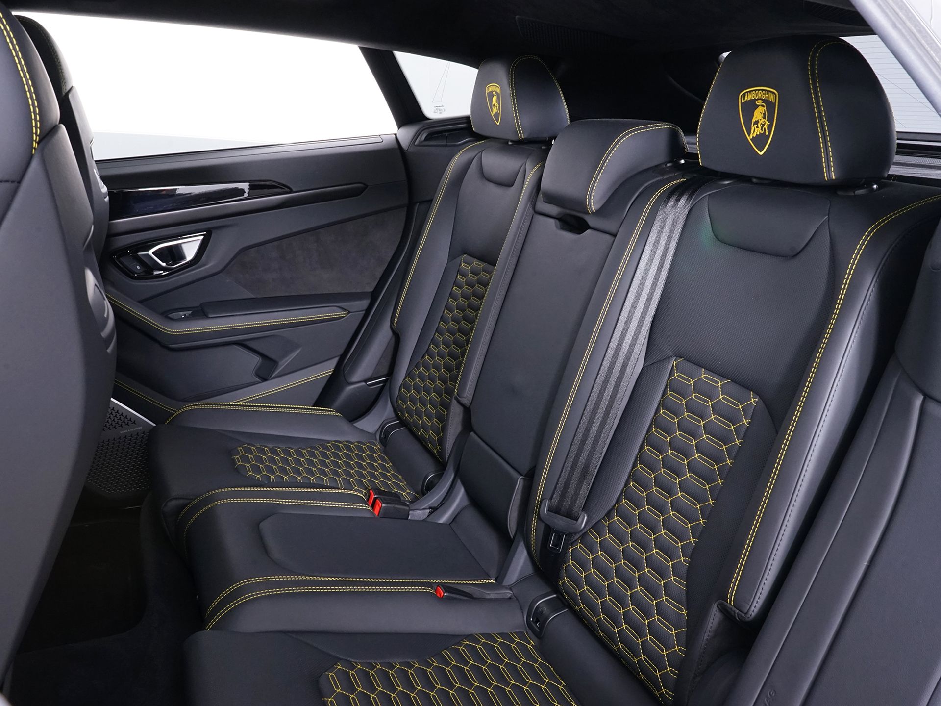2023 Lamborghini Urus S - Photo 26