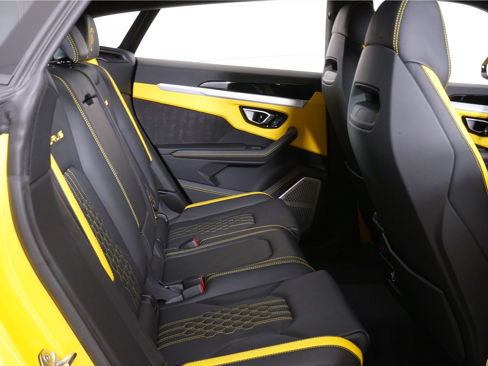 2023 Lamborghini Urus S - Photo 34
