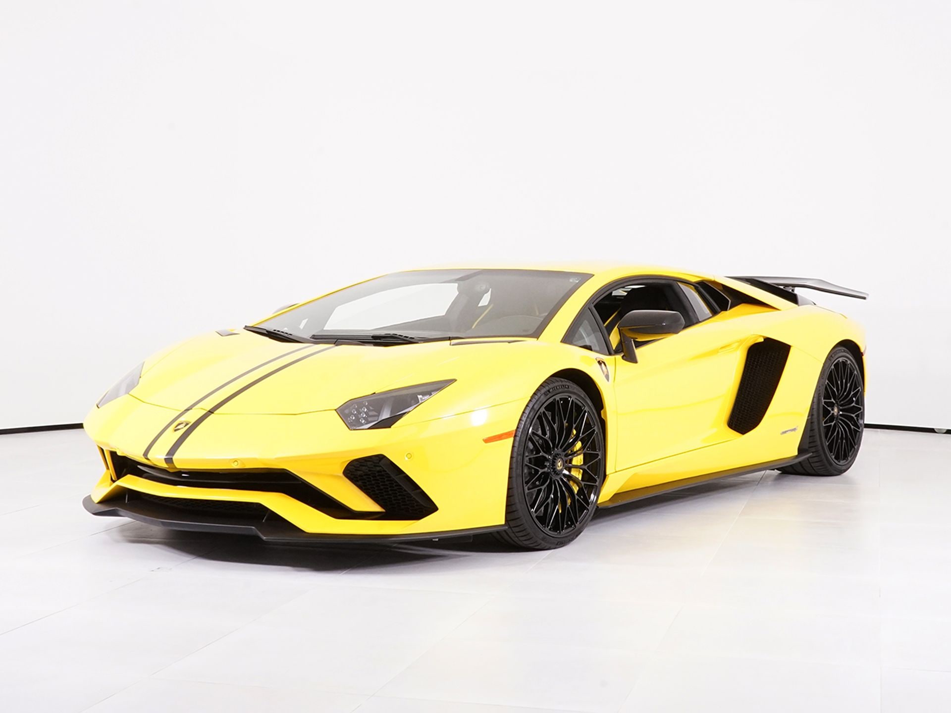 2018 Lamborghini Aventador S Coupe's photo