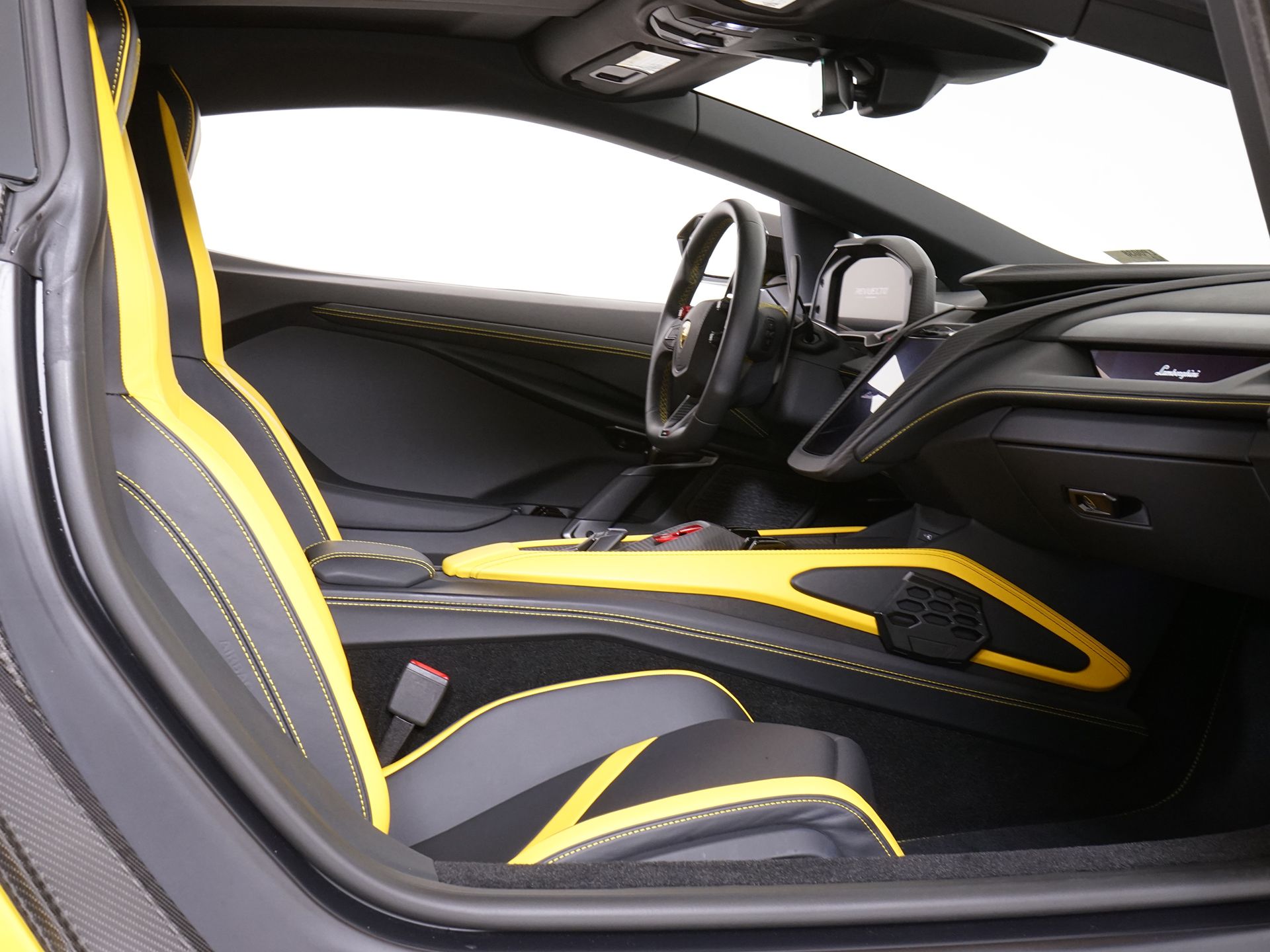 2025 Lamborghini Revuelto Base - Photo 28