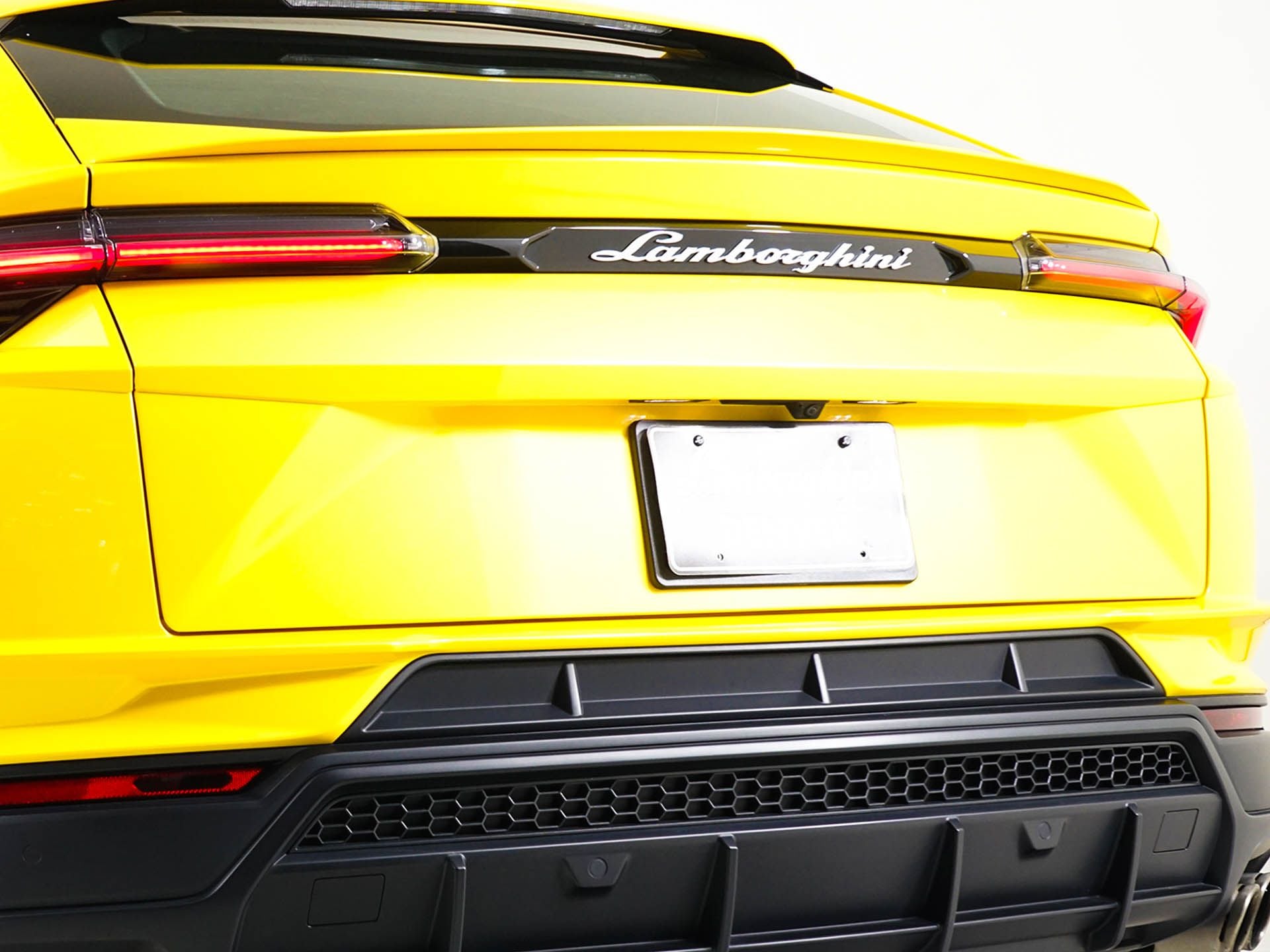 2023 Lamborghini Urus S - Photo 20