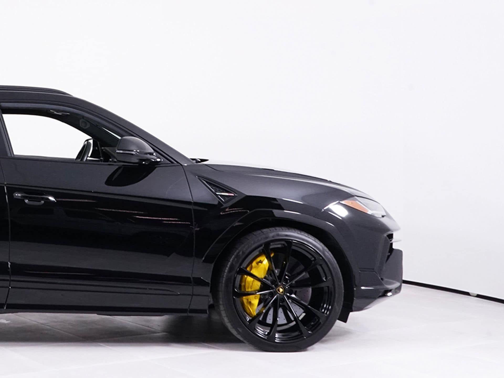 2023 Lamborghini Urus S - Photo 14