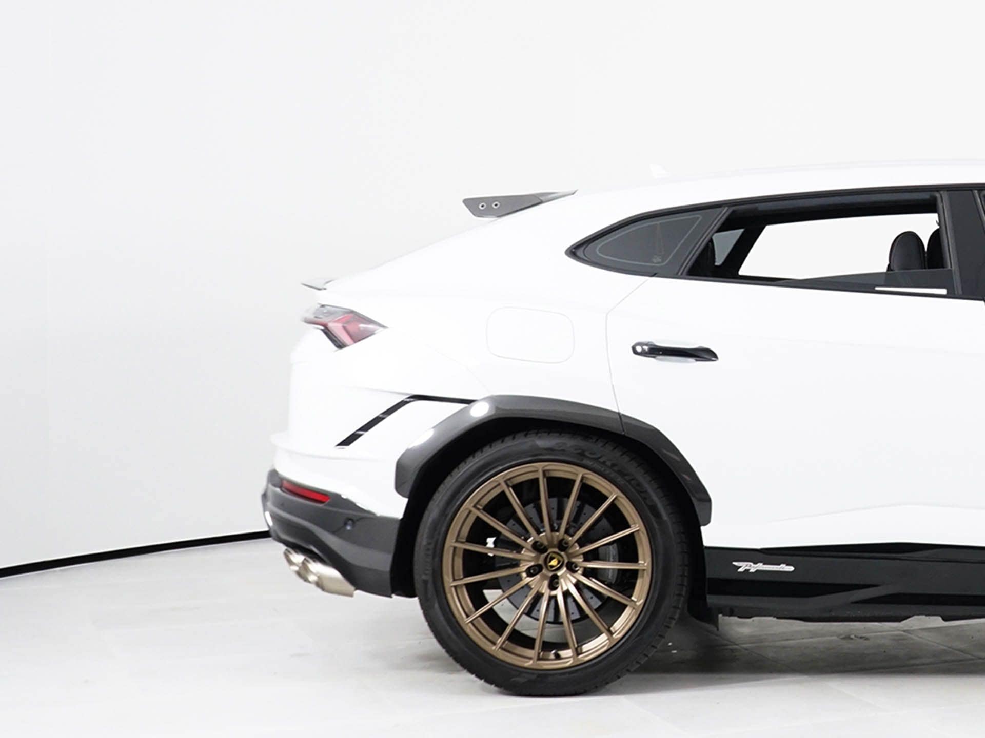 2023 Lamborghini Urus Performante - Photo 13