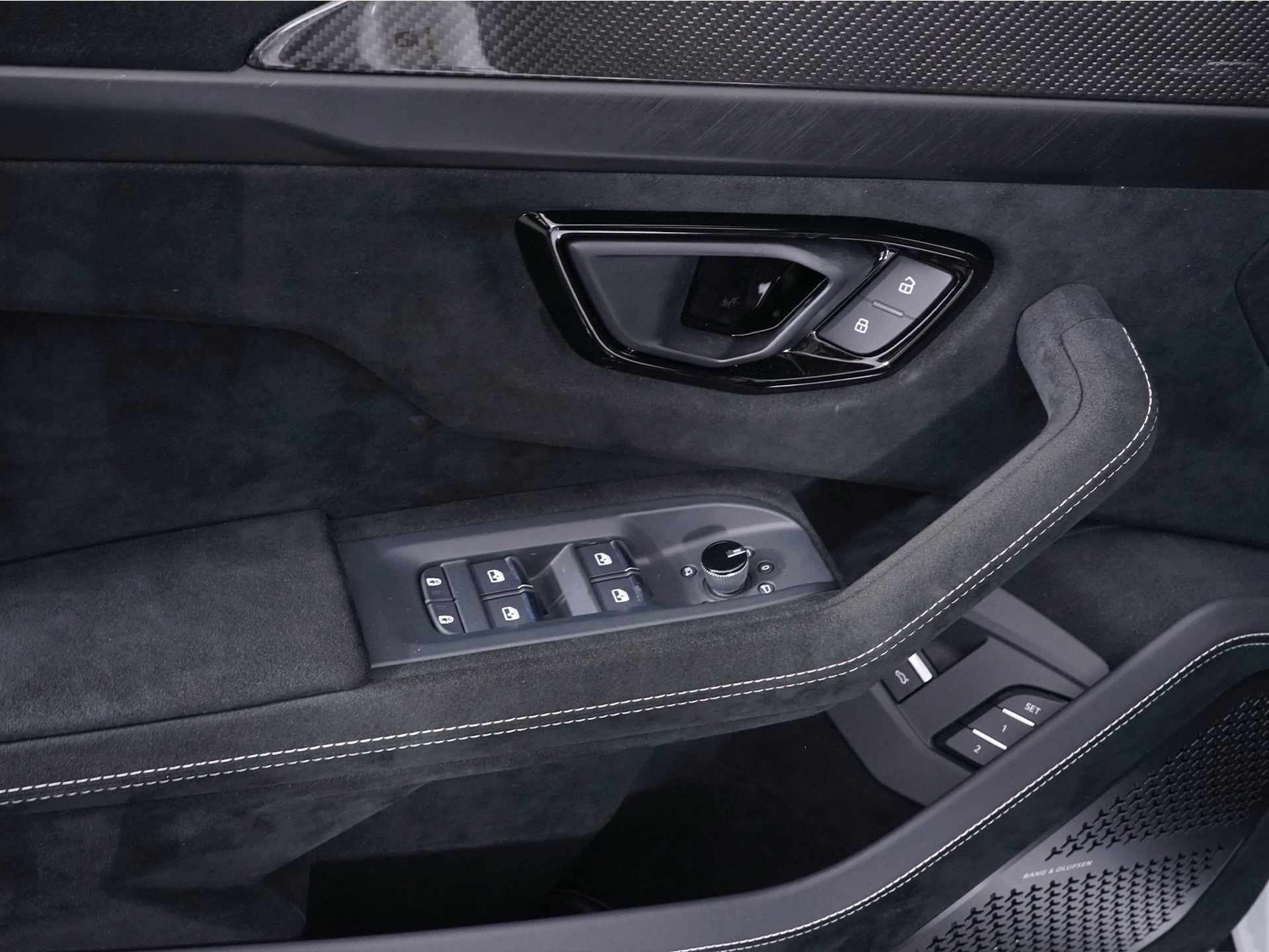2023 Lamborghini Urus Performante - Photo 34