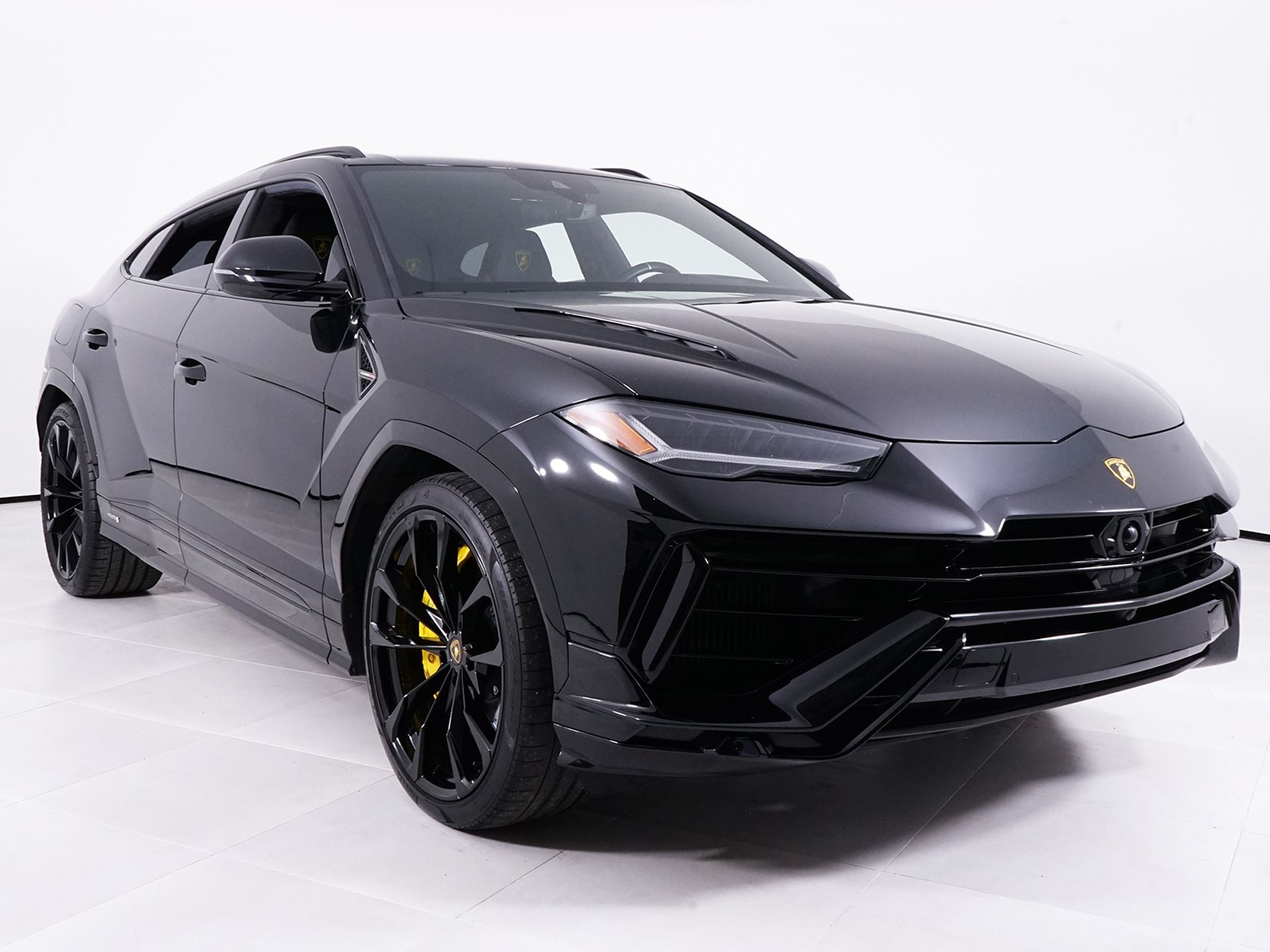 2023 Lamborghini Urus S - Photo 16