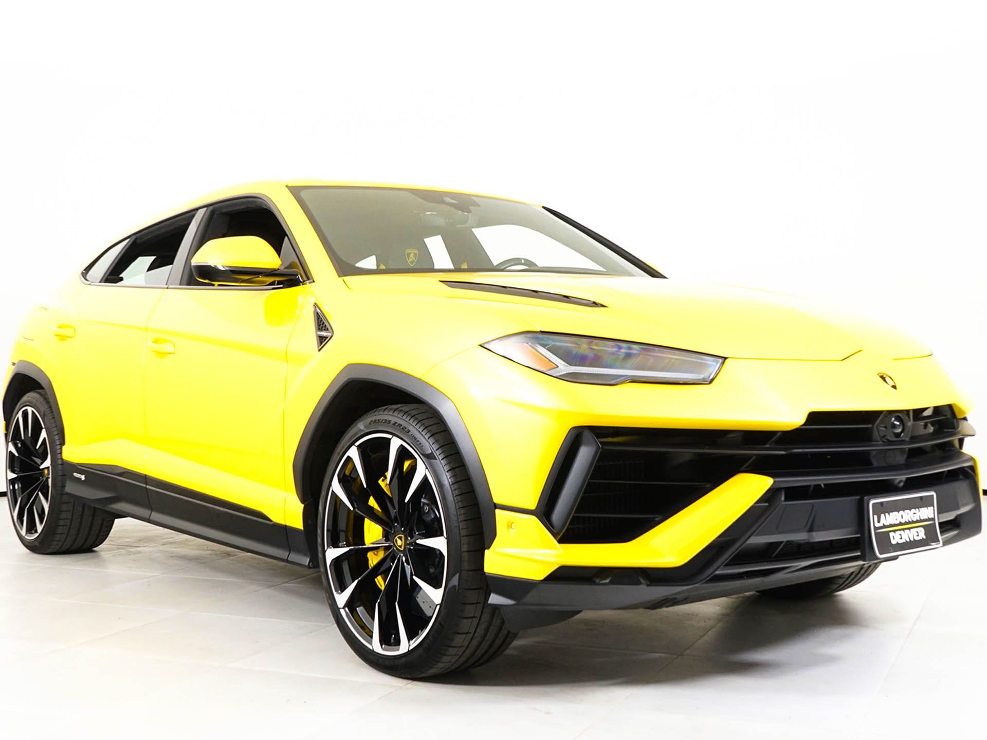 2023 Lamborghini Urus S - Photo 17