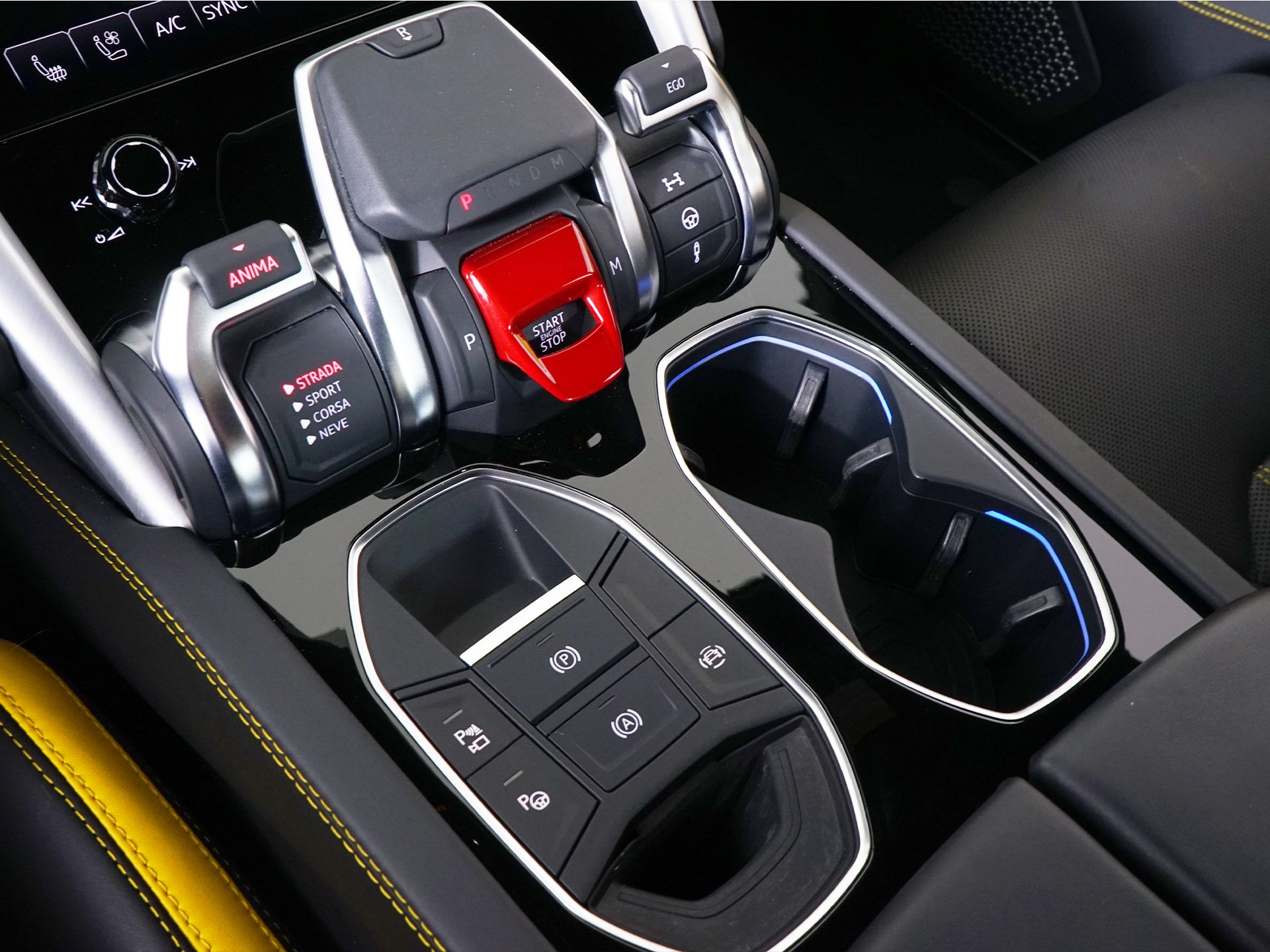 2023 Lamborghini Urus S - Photo 31