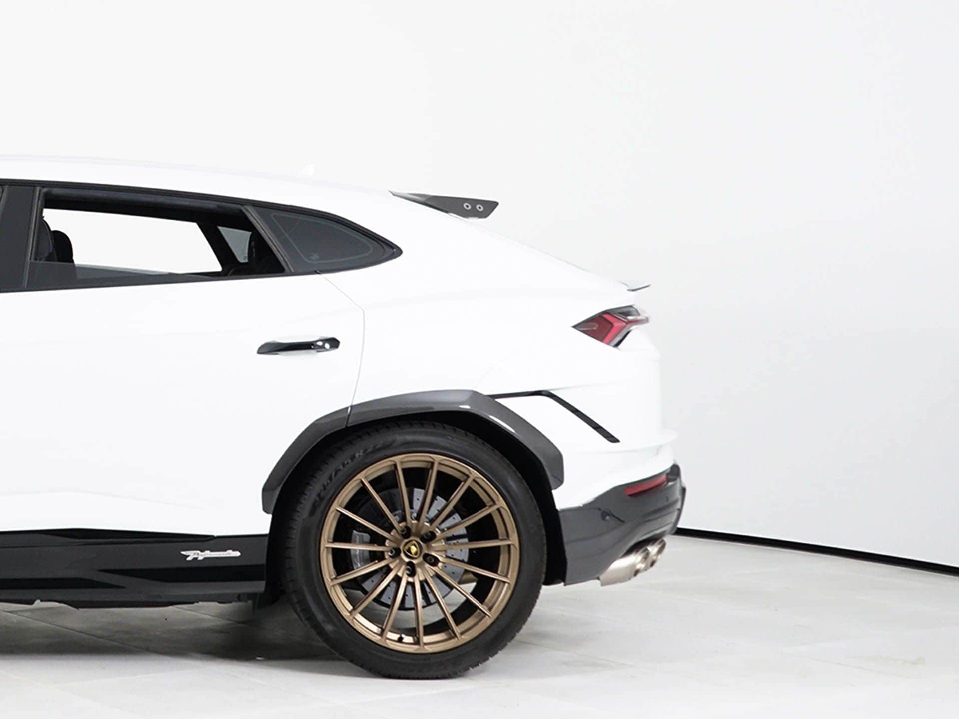 2023 Lamborghini Urus Performante - Photo 12