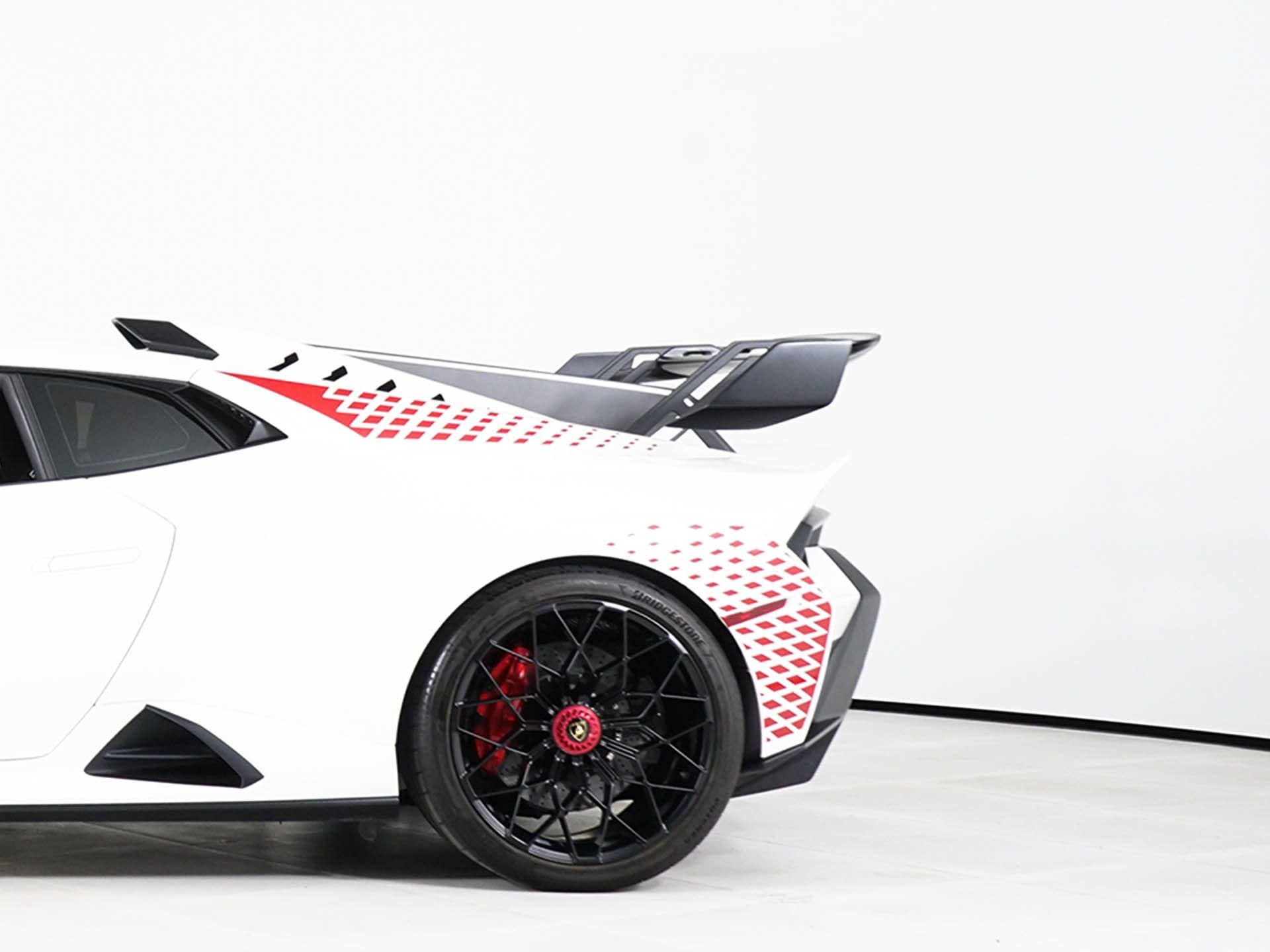 2022 Lamborghini Huracan STO - Photo 13