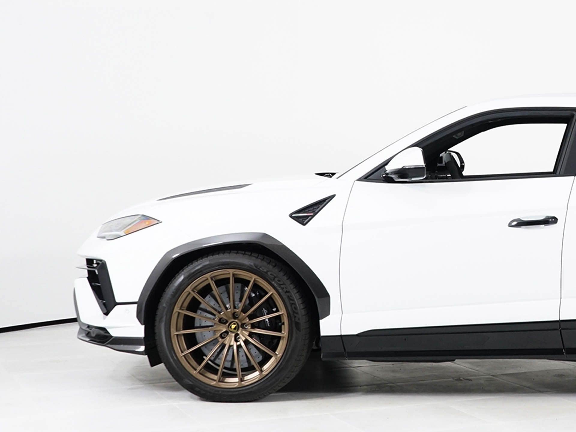 2023 Lamborghini Urus Performante - Photo 11