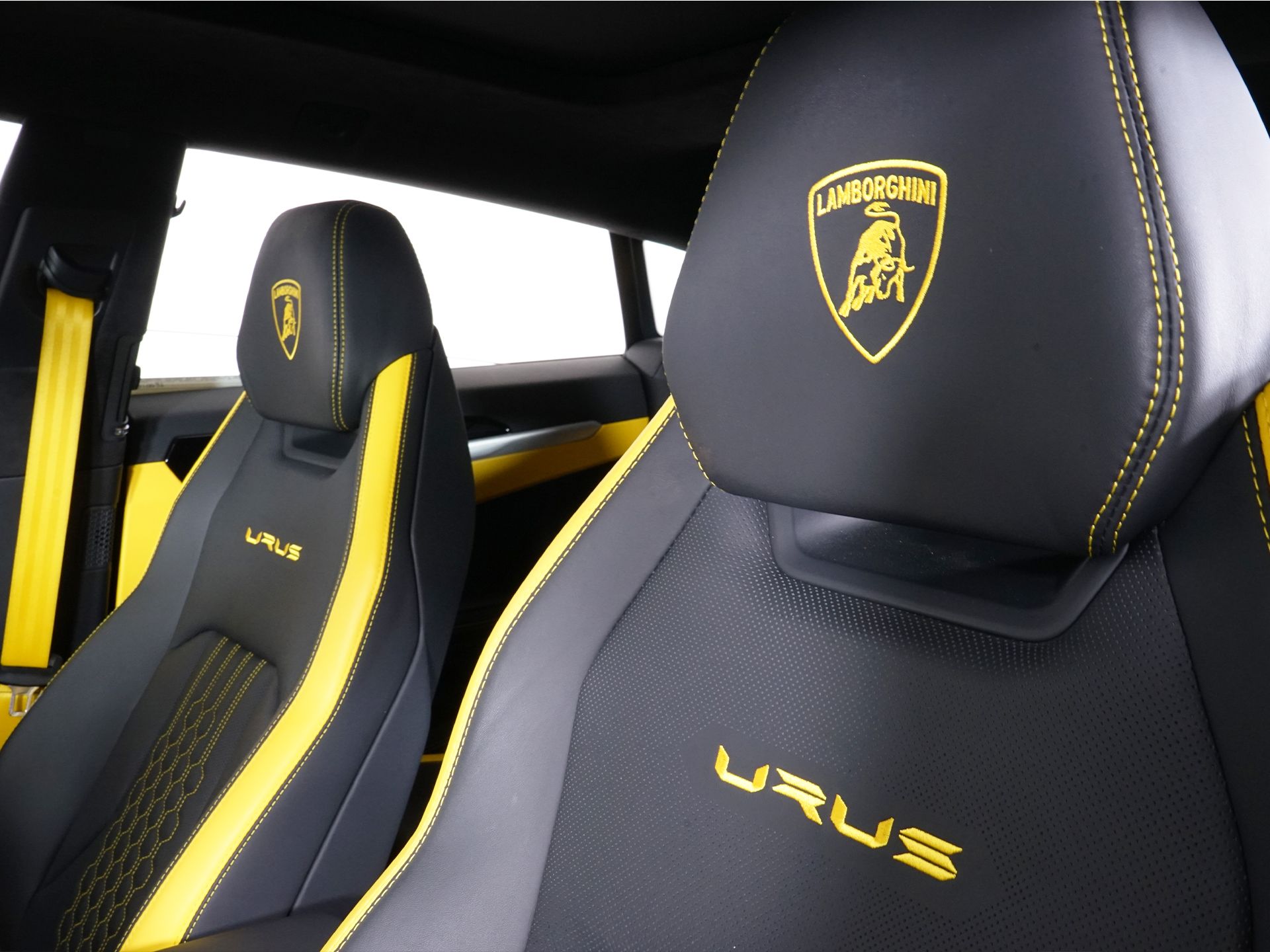 2023 Lamborghini Urus S - Photo 27