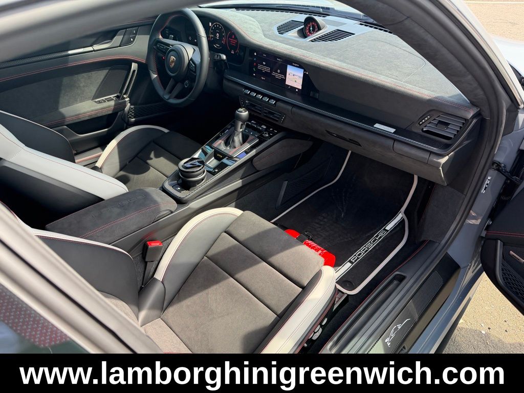 2026 Porsche 911 GT3 - Photo 35