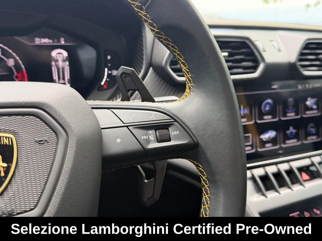 2023 Lamborghini Urus Performante - Photo 40