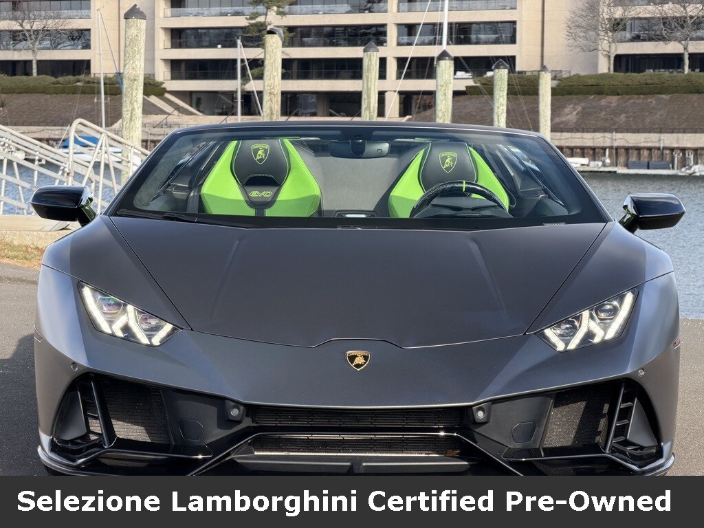 2023 Lamborghini Huracan Evo Base photo 2