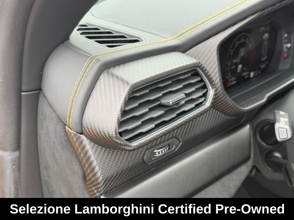 2023 Lamborghini Urus Performante - Photo 32