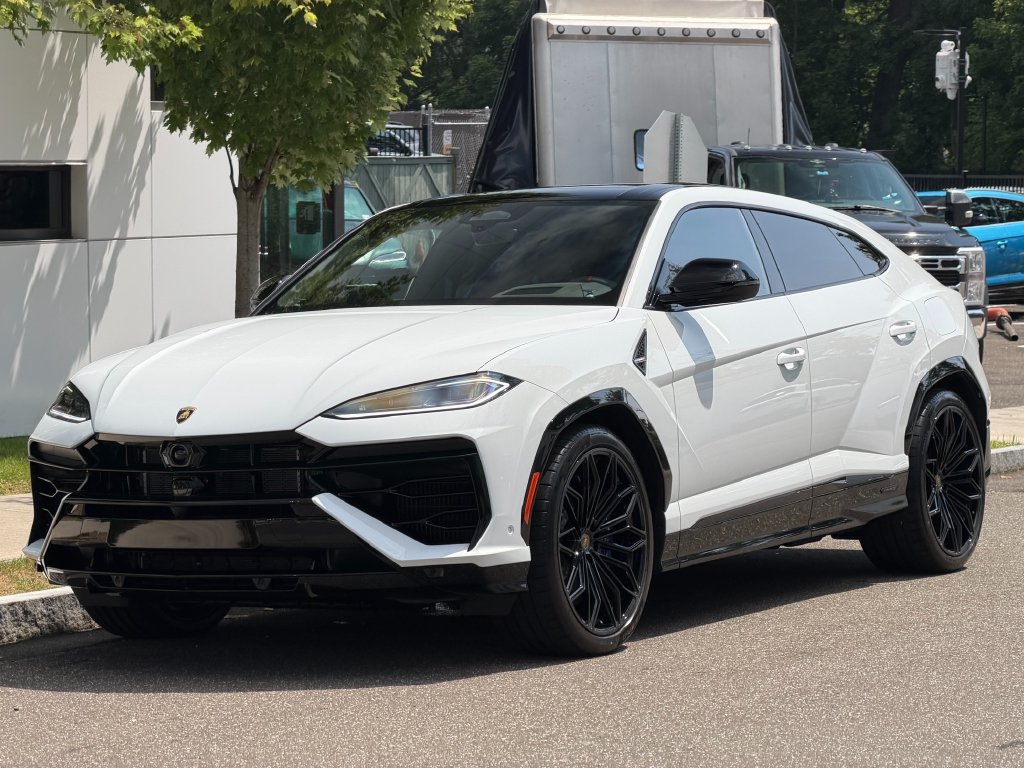 2026 Lamborghini Urus