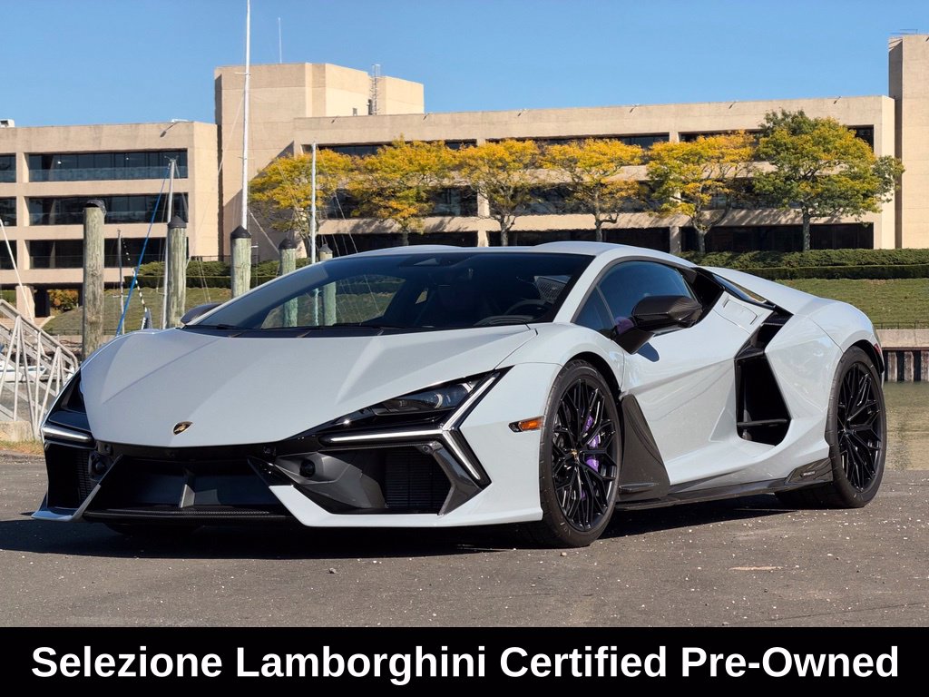 2025 Lamborghini Revuelto