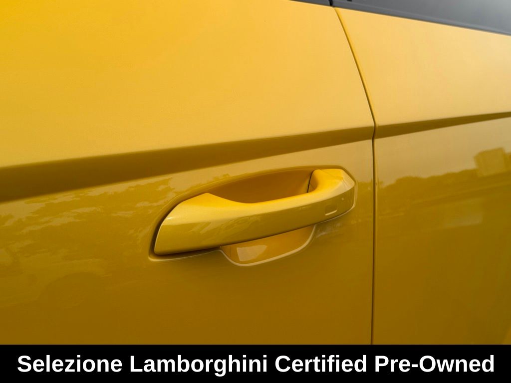 2023 Lamborghini Urus Performante - Photo 15