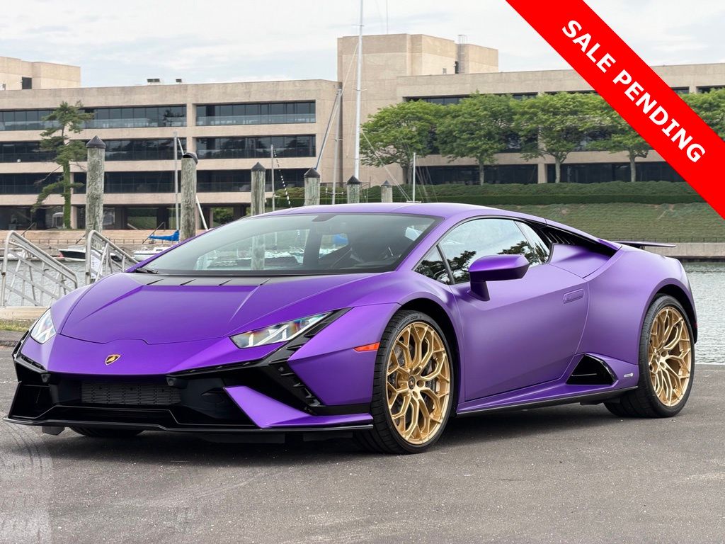 2024 Lamborghini Huracan's photo