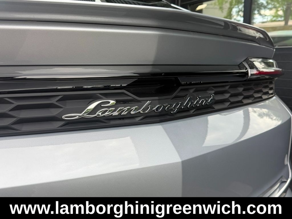 New 2026 Lamborghini Urus SE SUV